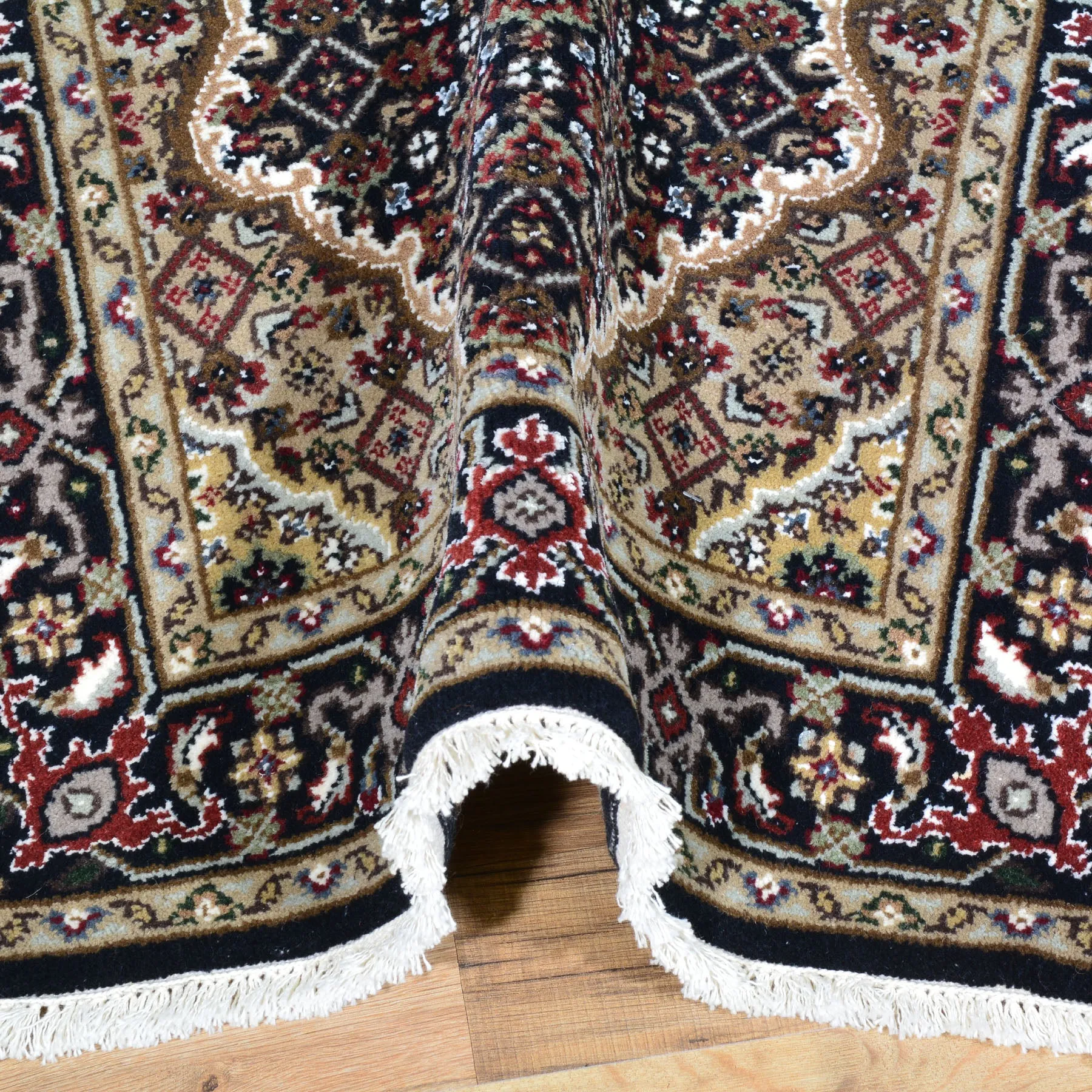 Hand-Knotted Indo Traditional Classic Design Rug (Size 2.6 X 8.2) Brral-4512