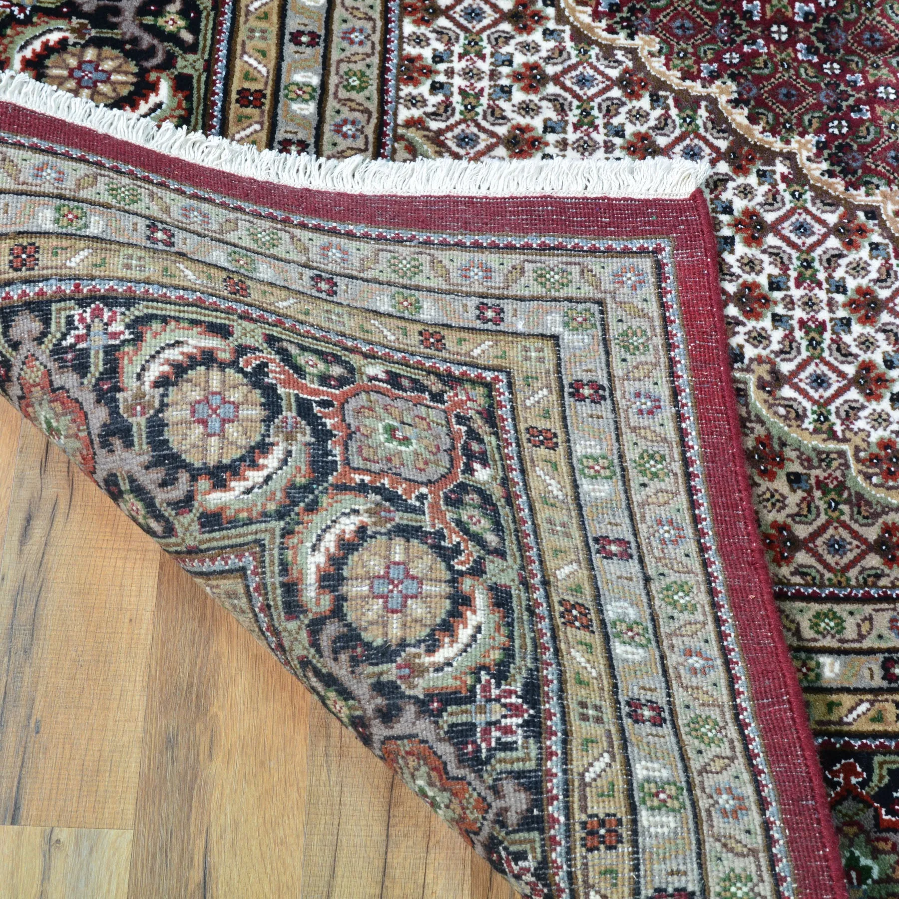 Hand-Knotted Mahi Tabriz Design Handmade Wool & Silk Rug (Size 7.9 X 10.0) Cwral-9231