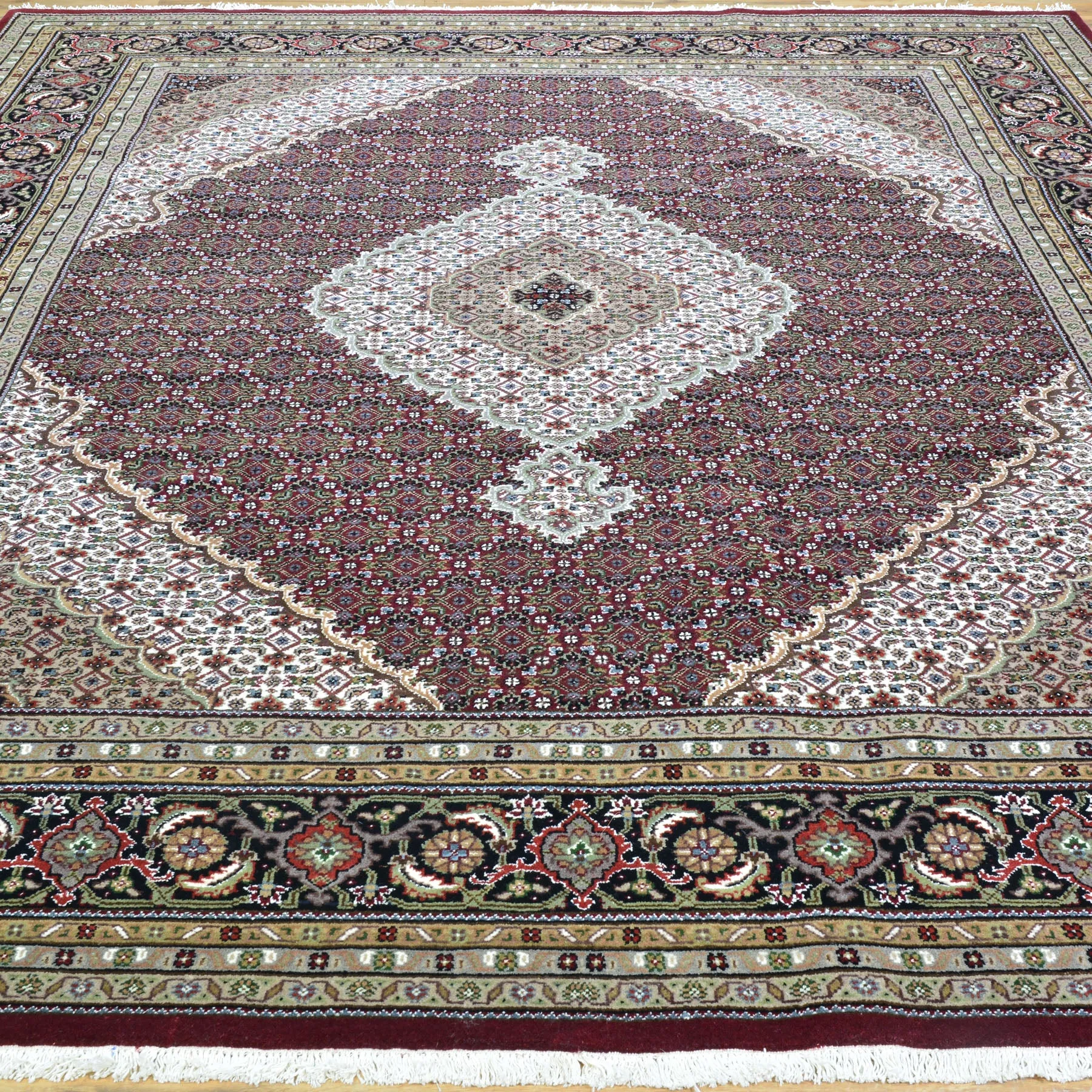 Hand-Knotted Mahi Tabriz Design Handmade Wool & Silk Rug (Size 7.9 X 10.0) Cwral-9231