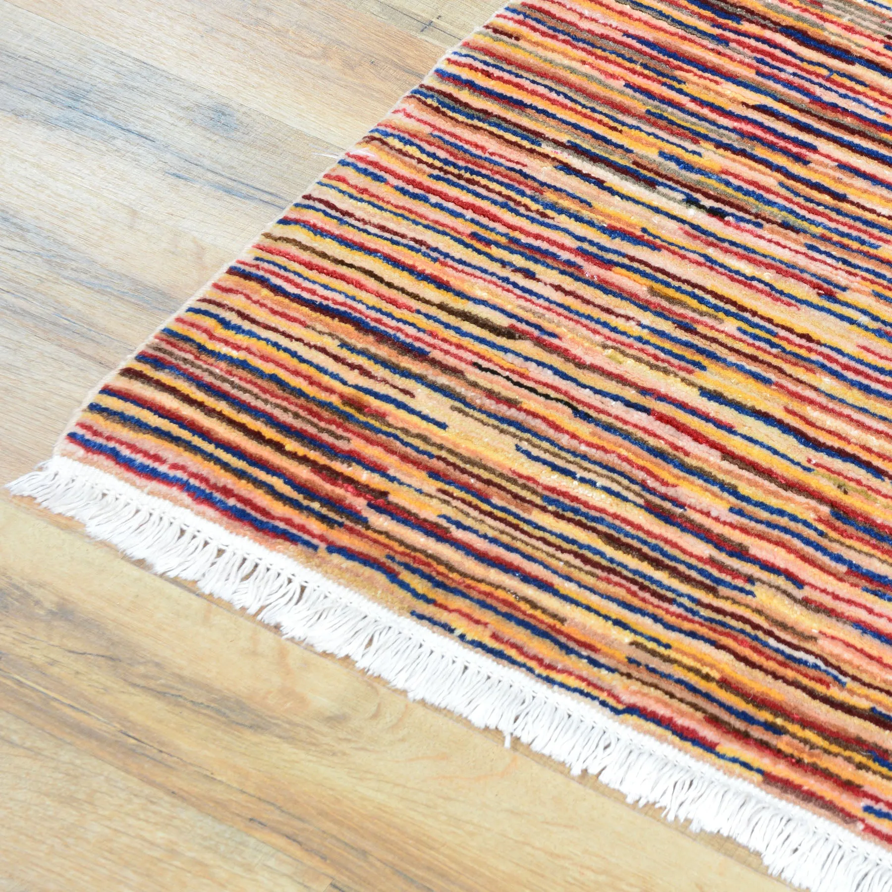 Hand-Knotted Modern Design Handmade Wool Rug (Size 3.0 X 4.11) Cwral-8481