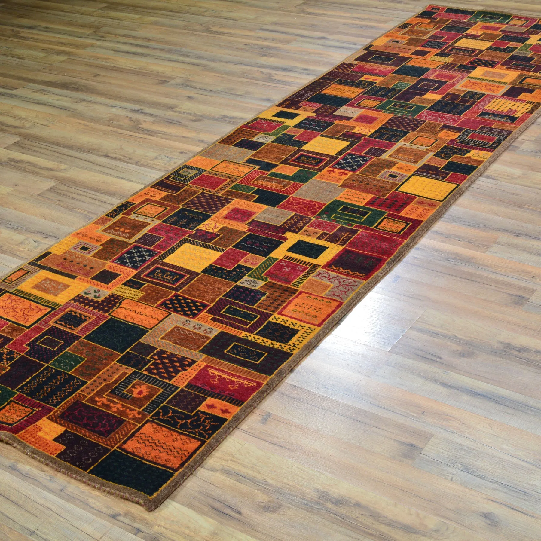 Hand-Knotted Modern Gabbeh Design Wool Oriental Rug  (Size 2.8 X 9.7) Cwral-120