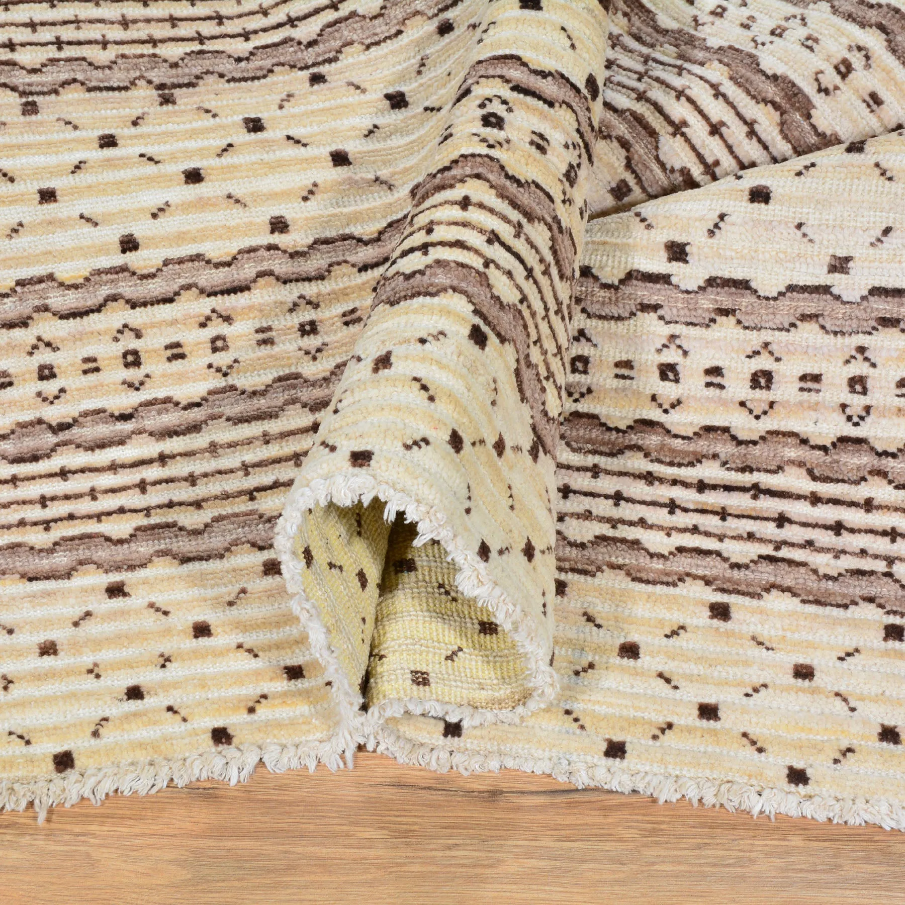 Hand-Knotted Modern Gabbeh Style Wool Rug (Size 4.7 X 6.7) Brral-807