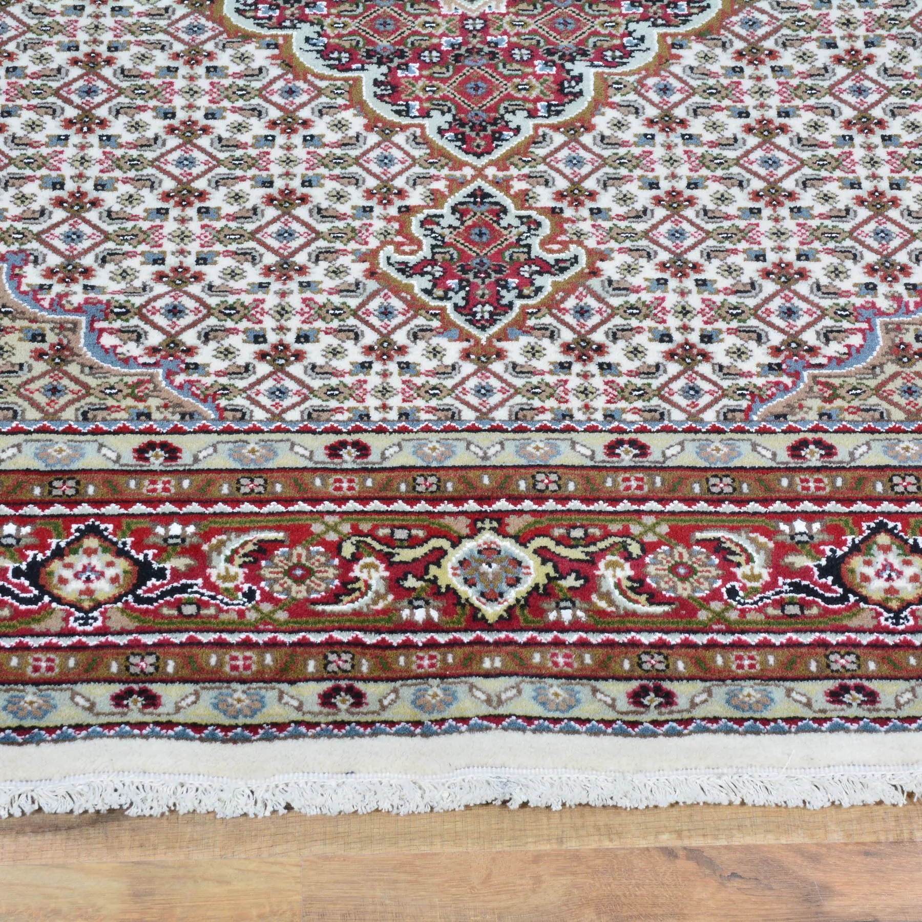 Hand-Knotted Oriental Mahi Tabriz Design Wool & Silk Handmade Rug (Size 5.11 X 6.0) Cwral-3981