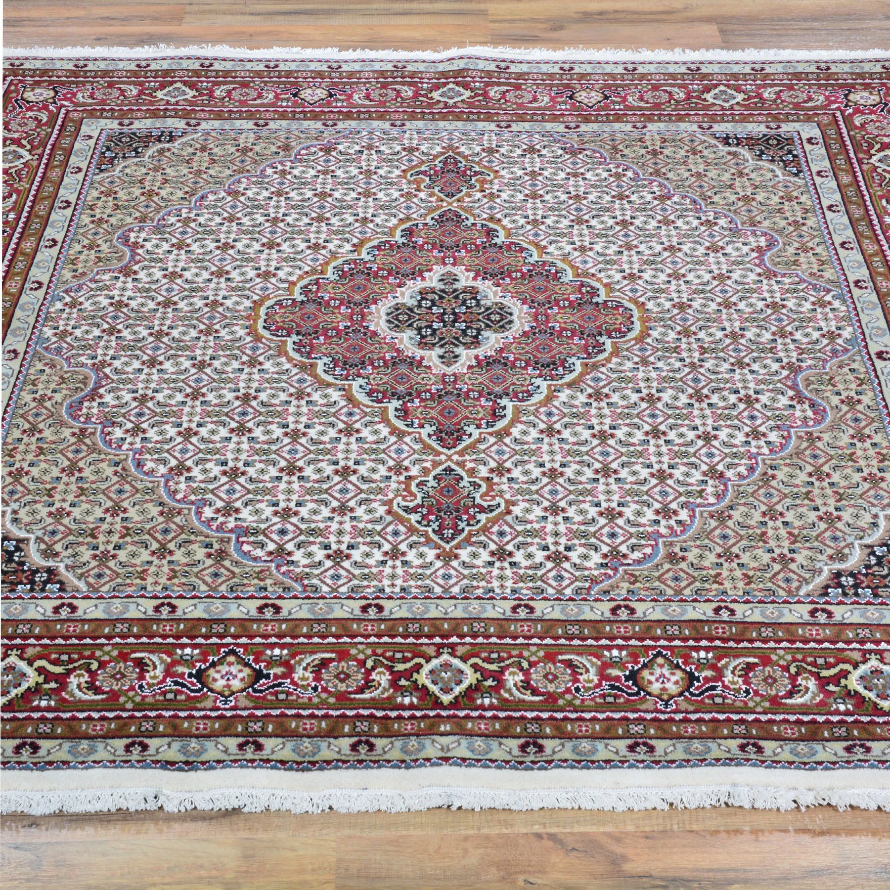 Hand-Knotted Oriental Mahi Tabriz Design Wool & Silk Handmade Rug (Size 5.11 X 6.0) Cwral-3981