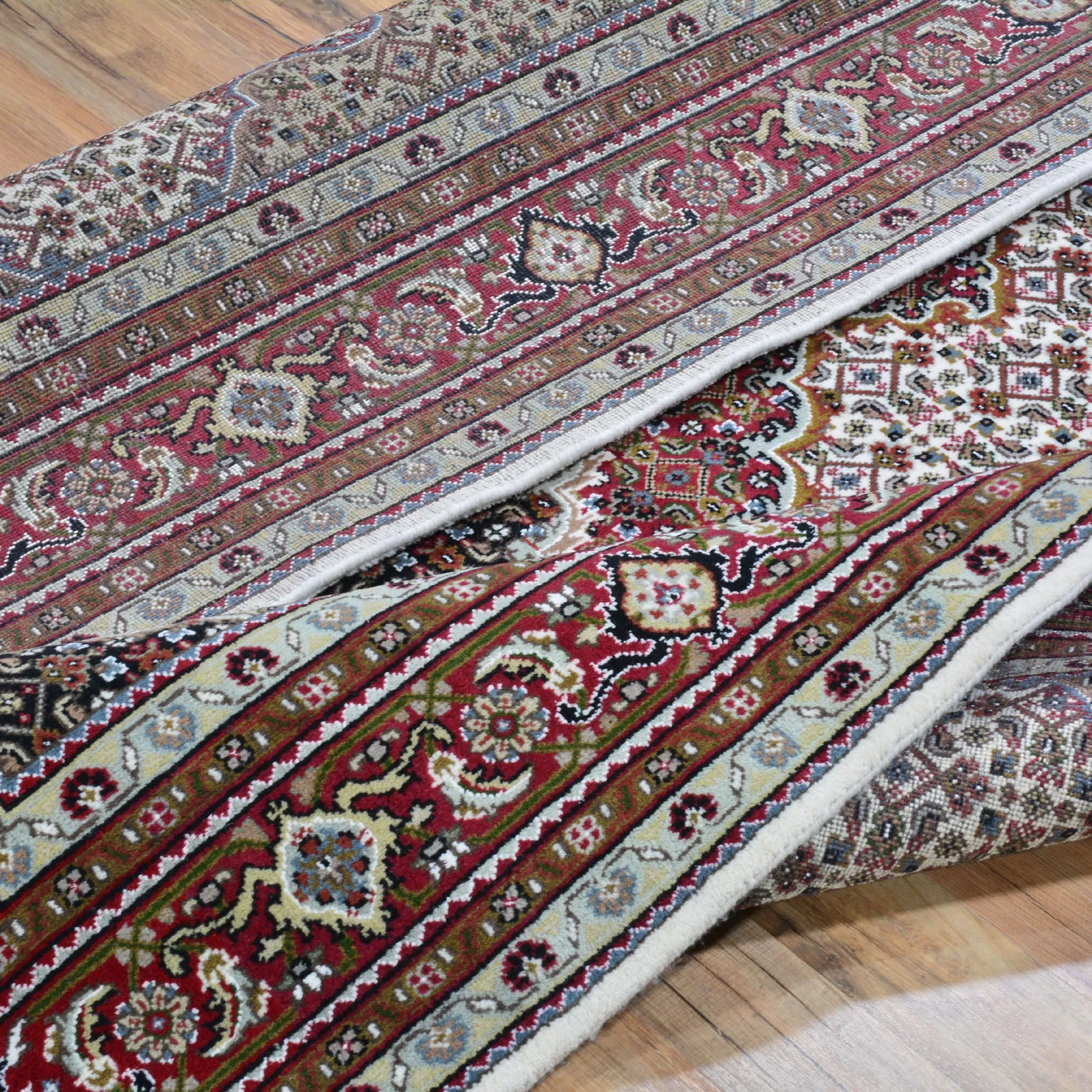 Hand-Knotted Oriental Mahi Tabriz Design Wool & Silk Handmade Rug (Size 5.11 X 6.0) Cwral-3981