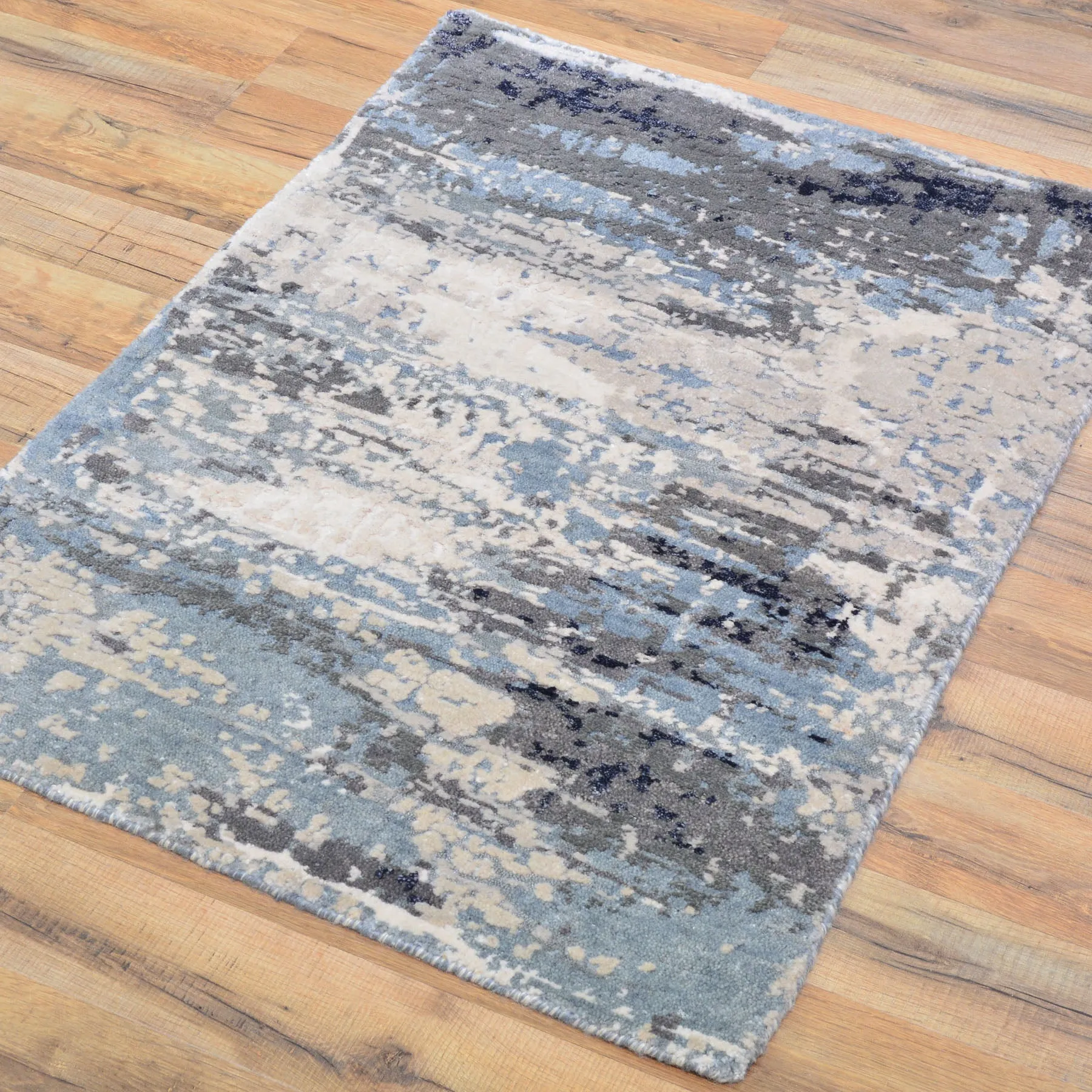 Hand-Knotted Oriental Modern Design Handmade Wool & Silk  Rug (Size 2.1 X 3.0) Cwral-8430