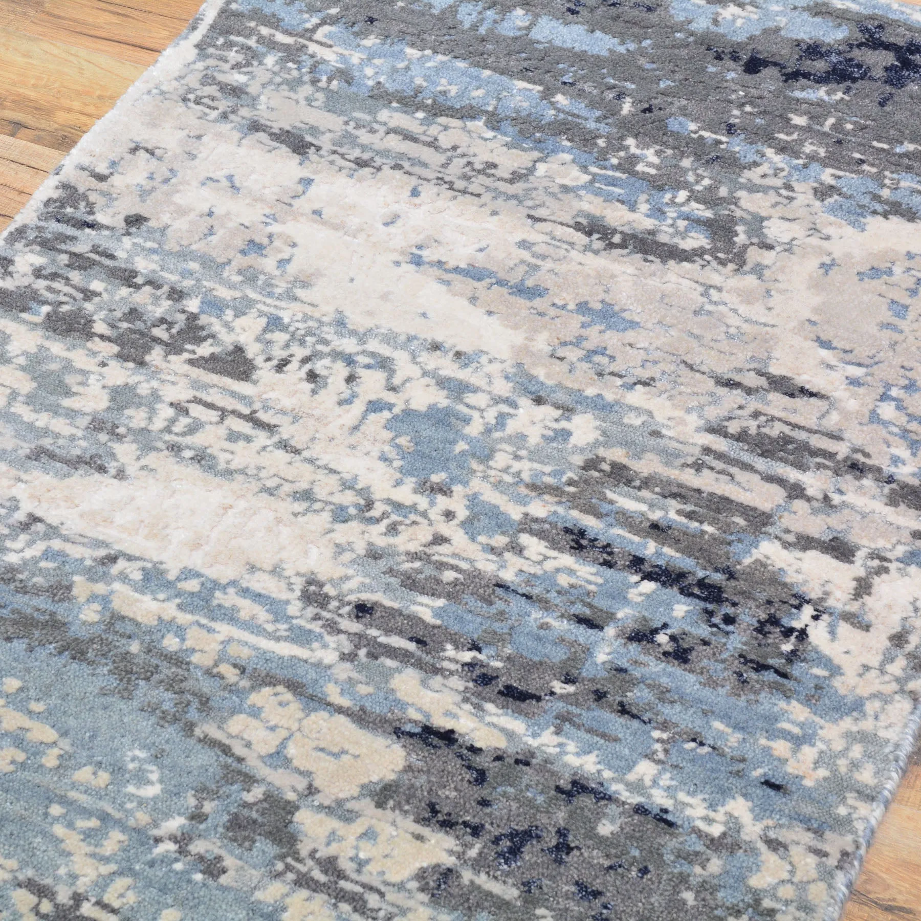 Hand-Knotted Oriental Modern Design Handmade Wool & Silk  Rug (Size 2.1 X 3.0) Cwral-8430