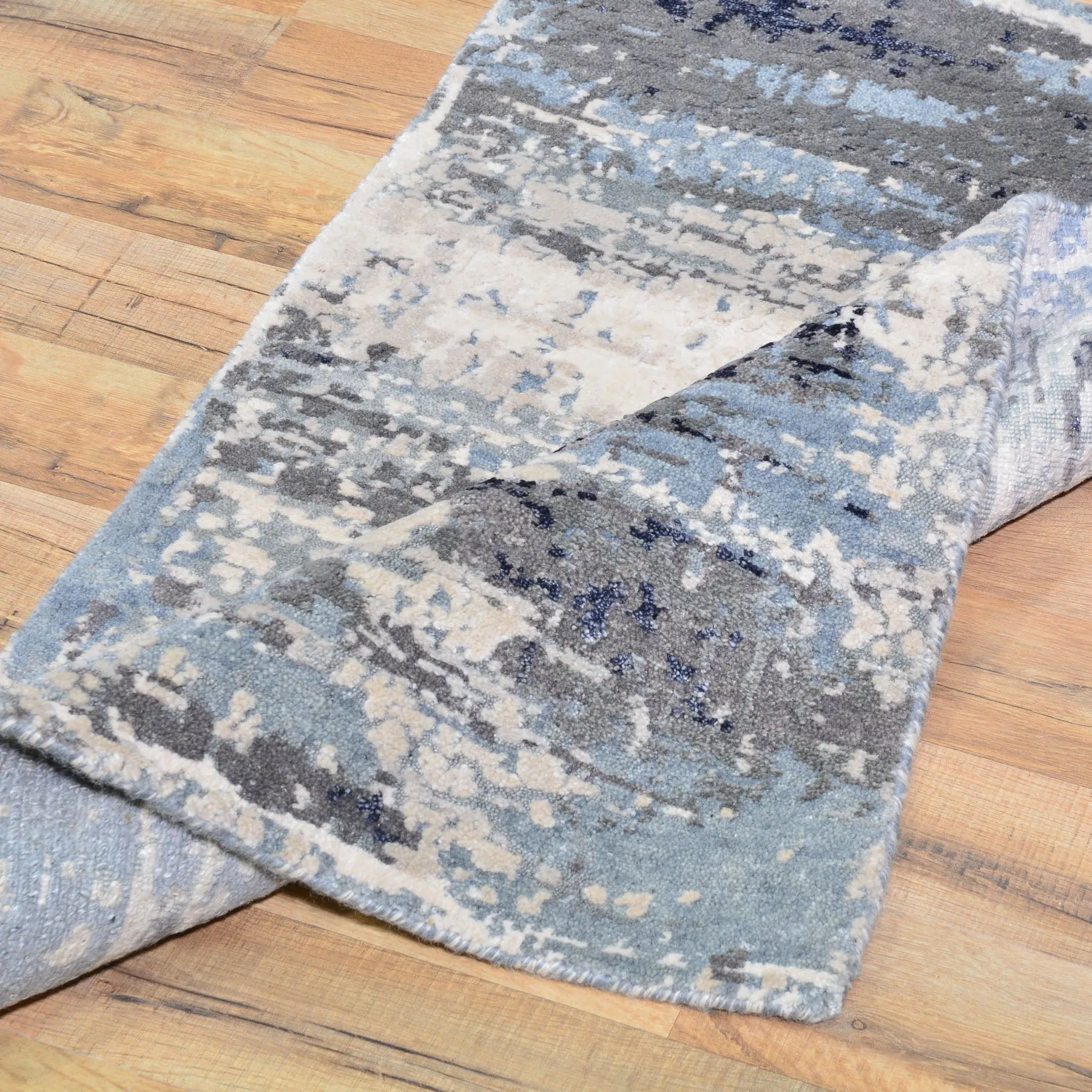 Hand-Knotted Oriental Modern Design Handmade Wool & Silk  Rug (Size 2.1 X 3.0) Cwral-8430
