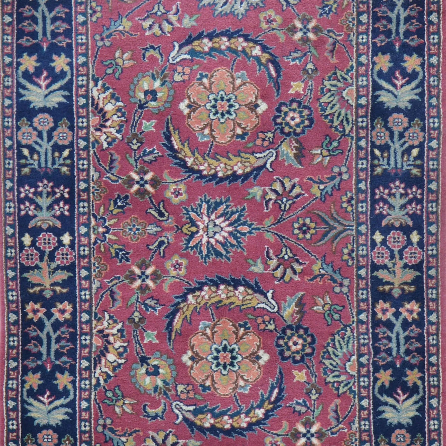 Hand-Knotted Oriental Traditional Design Wool Handmade Rug (Size 2.3 X 3.8) Cwral-5793