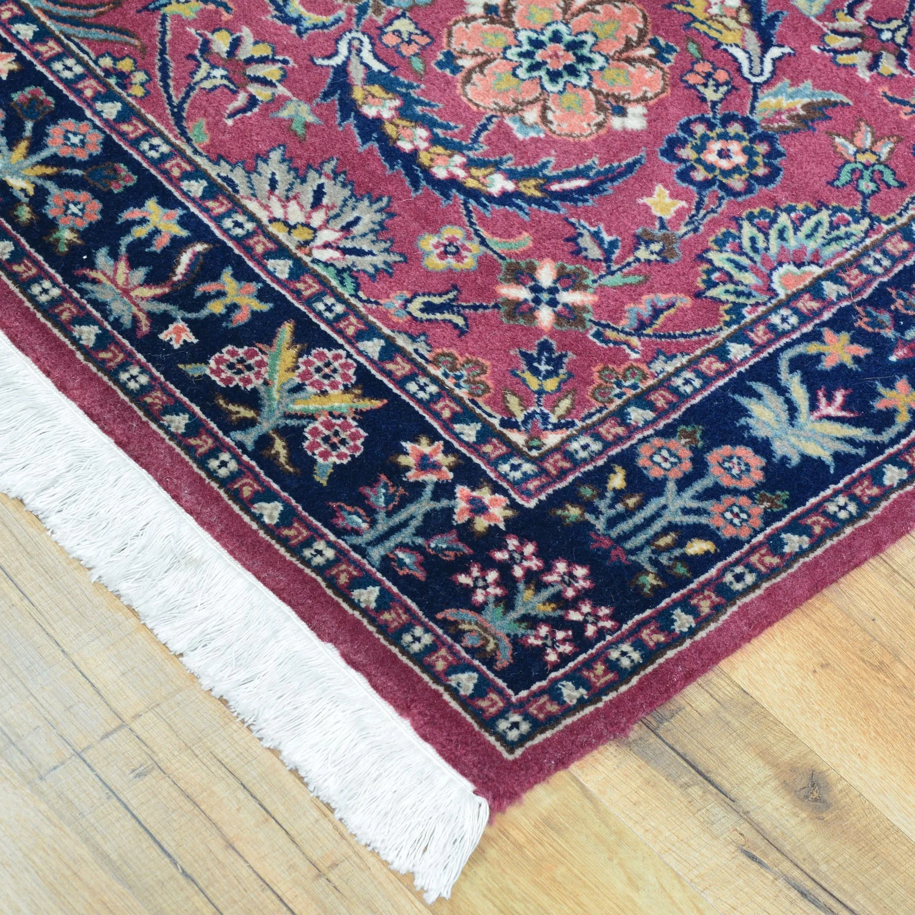 Hand-Knotted Oriental Traditional Design Wool Handmade Rug (Size 2.3 X 3.8) Cwral-5793