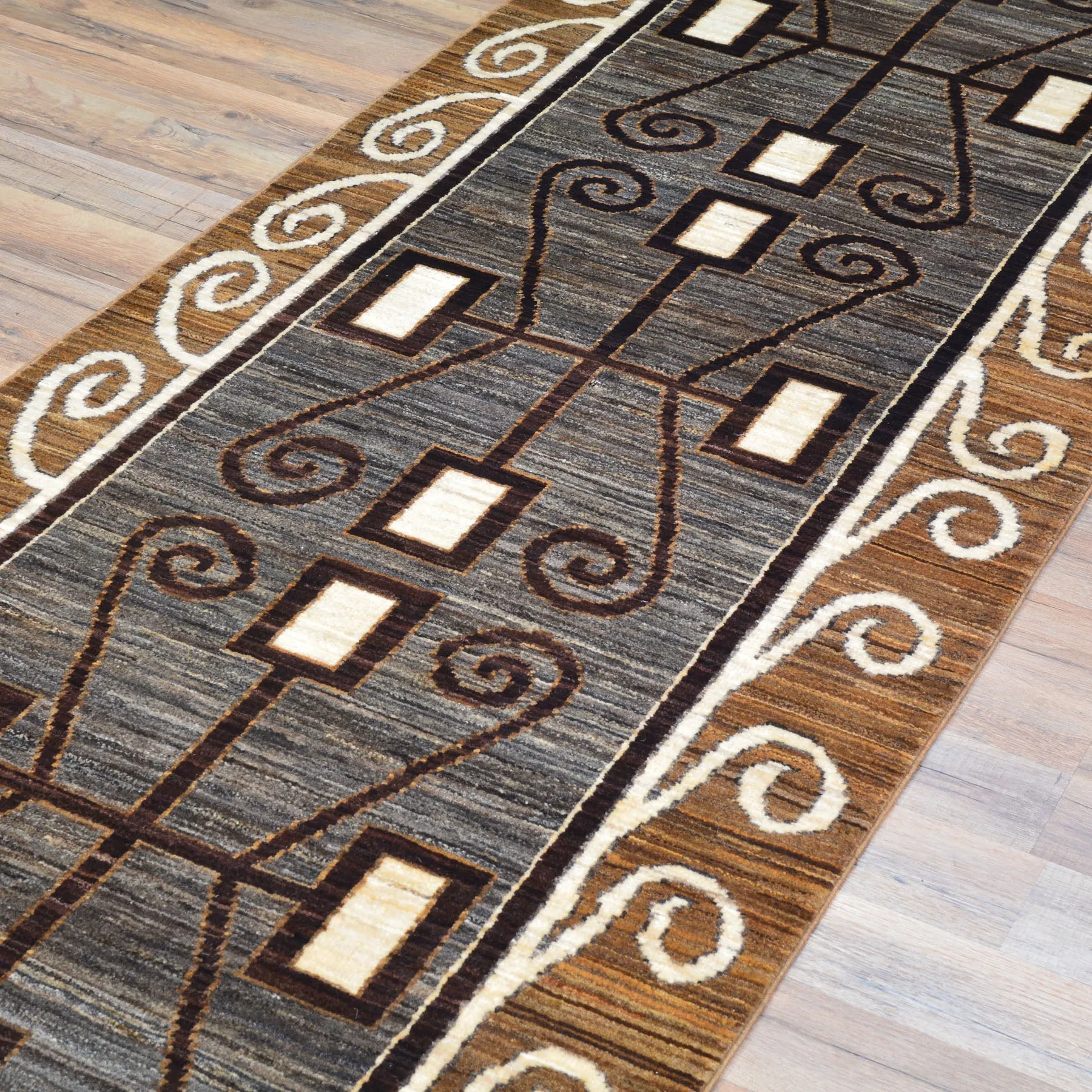 Hand-Knotted Southwestern Design Handmade Wool Rug (Size 2.8 X 8.11) Cwral-9654