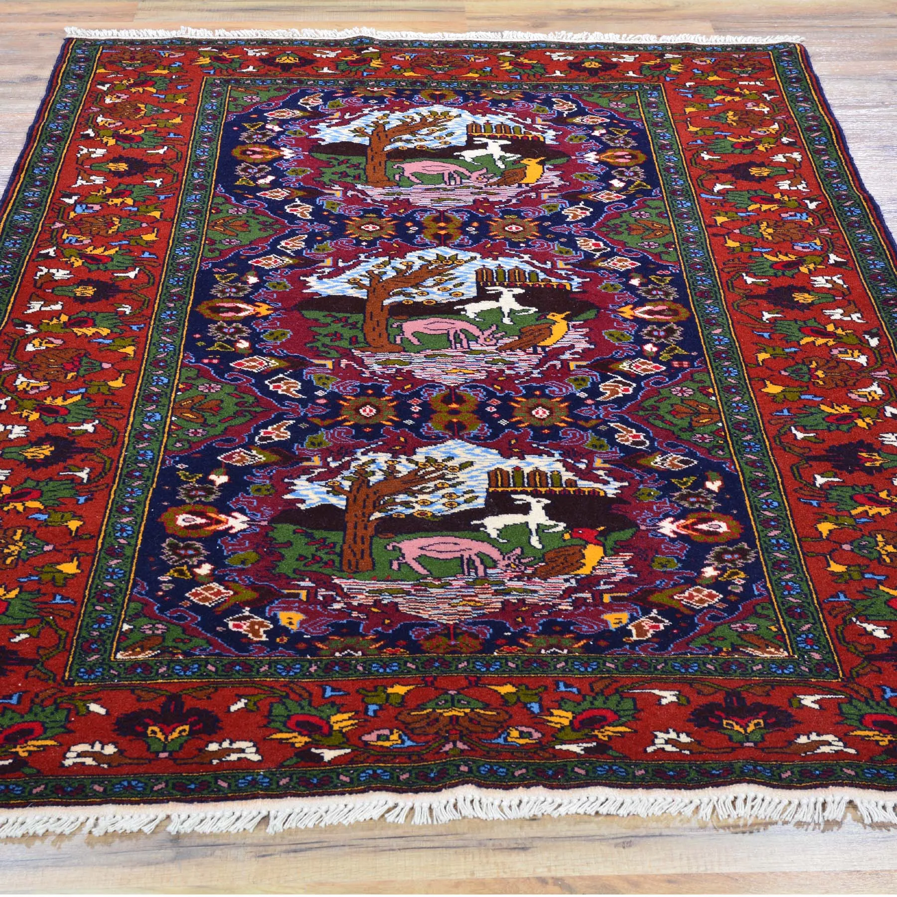 Hand-Knotted Tribal Animal Print Handmade Wool Rug (Size 4.2 X 6.2) Brral-4878