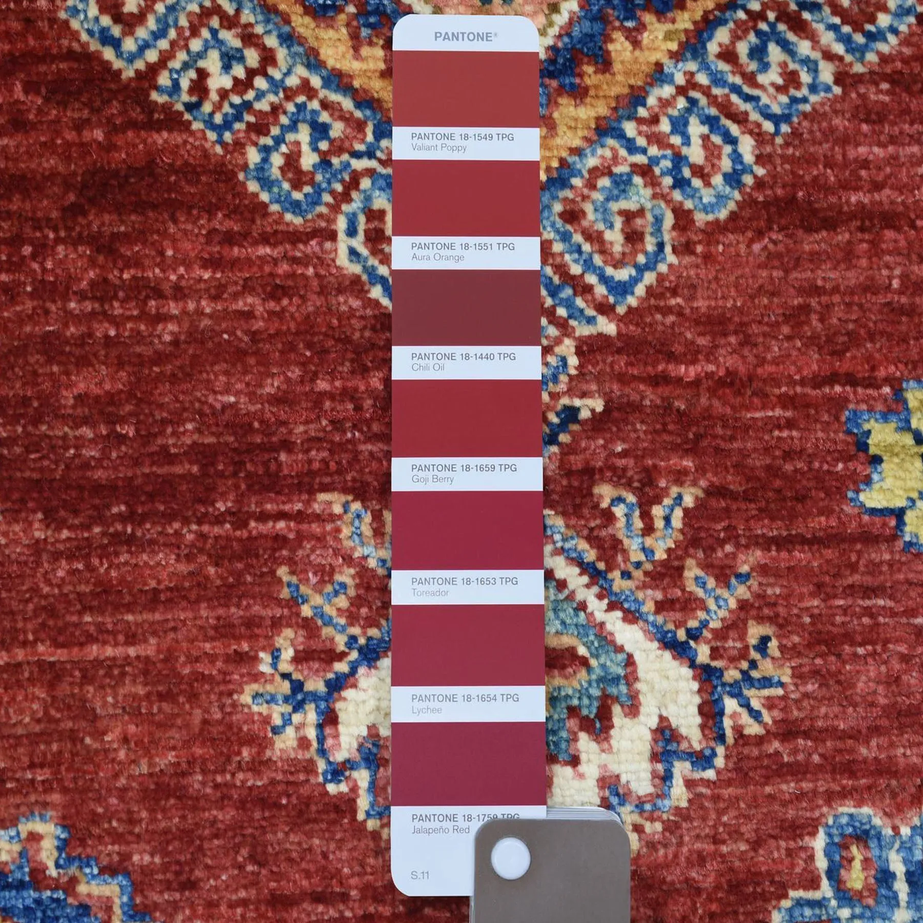 Hand-Knotted Tribal Causanian Design Handmade Wool Traditional Rug (Size 8.1 X 10.2) Cwral-9846
