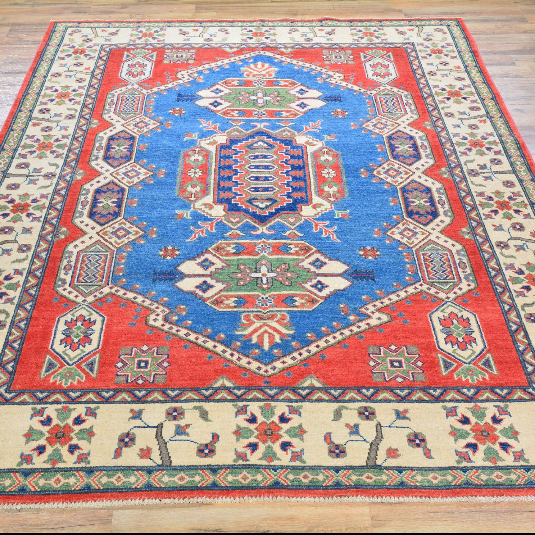 Hand-Knotted Tribal Kazak Caucasian Design Handmade Wool Rug (Size 5.7 X 7.11) Brrsf-723