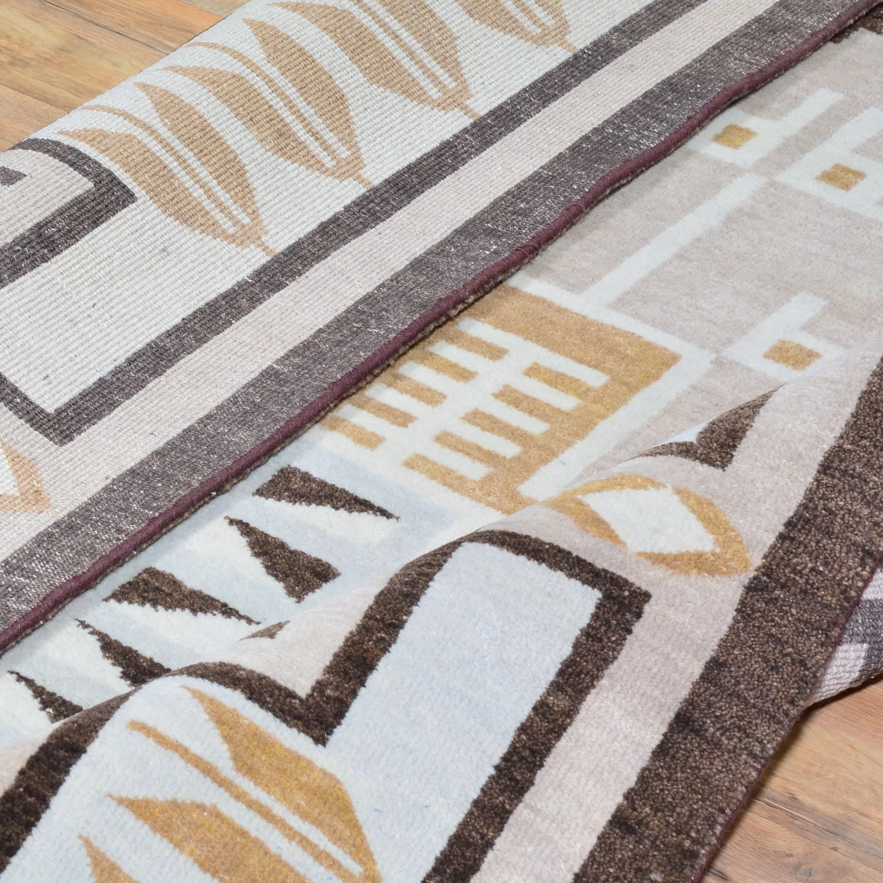 Hand-Knotted Tribal Peshawar Navajo Design Wool Rug (Size 5.1 X 8.2) Cwral-7305