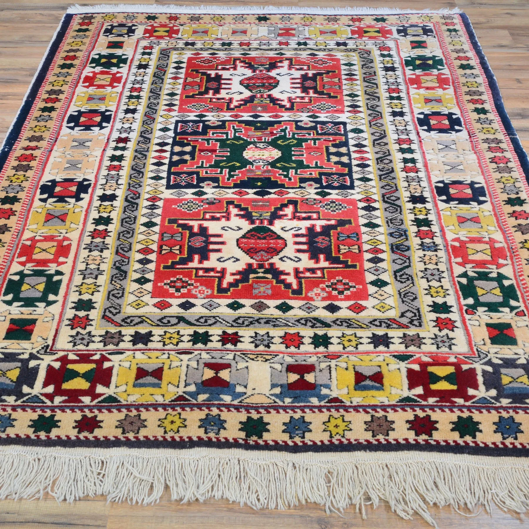 Hand-Knotted Turkish Kazak Tribal Design Handmade Wool Rug (Size 4.4 X 7.1) Brral-4809