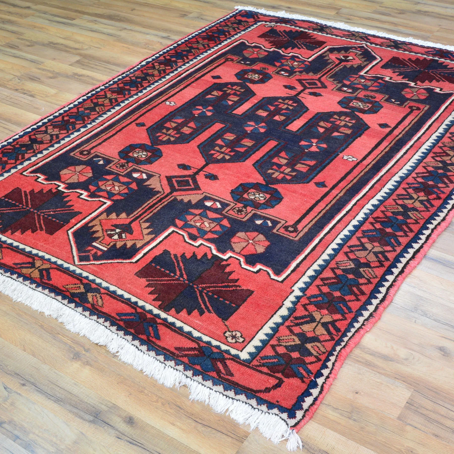 Hand-Knotted Vintage Traditional Design Handmade Wool Rug (Size 4.10 X 6.8) Cwral-10818