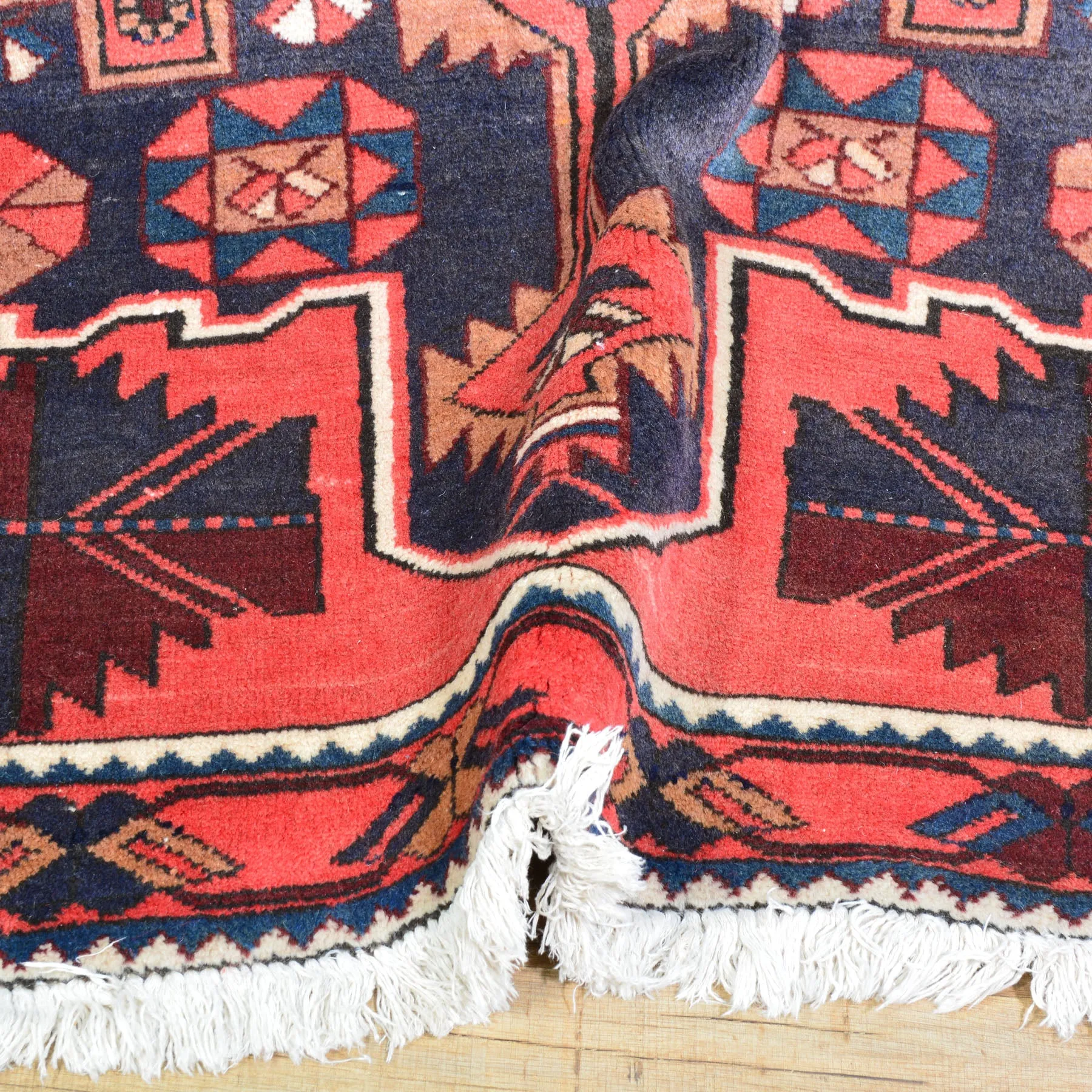 Hand-Knotted Vintage Traditional Design Handmade Wool Rug (Size 4.10 X 6.8) Cwral-10818