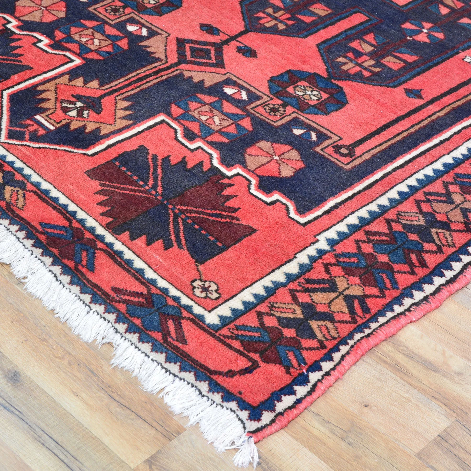 Hand-Knotted Vintage Traditional Design Handmade Wool Rug (Size 4.10 X 6.8) Cwral-10818