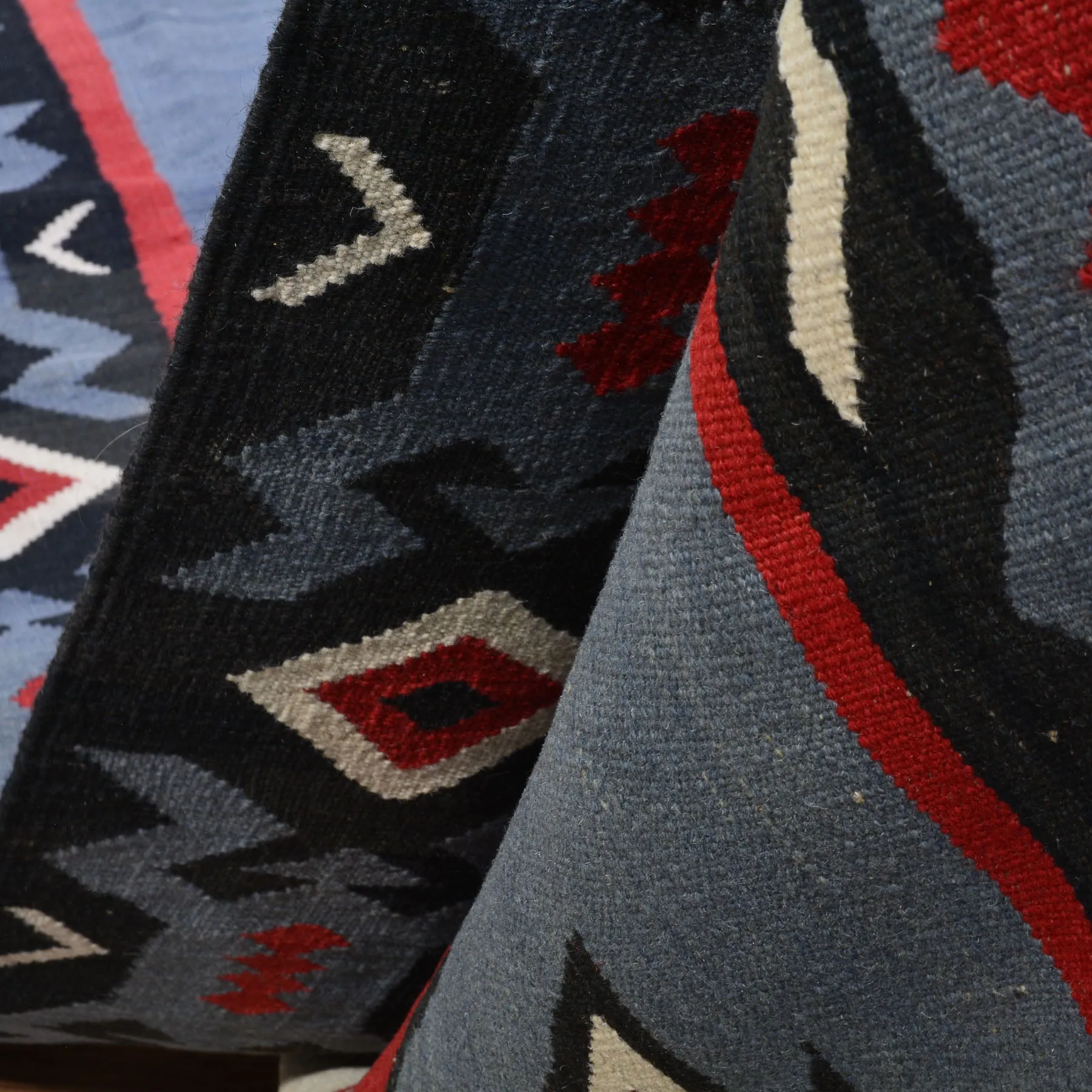 Hand-Woven Flat-Weave Southwestern Design Handmade Wool Rug (Size 8.10 X 12.8) Cwral-10953