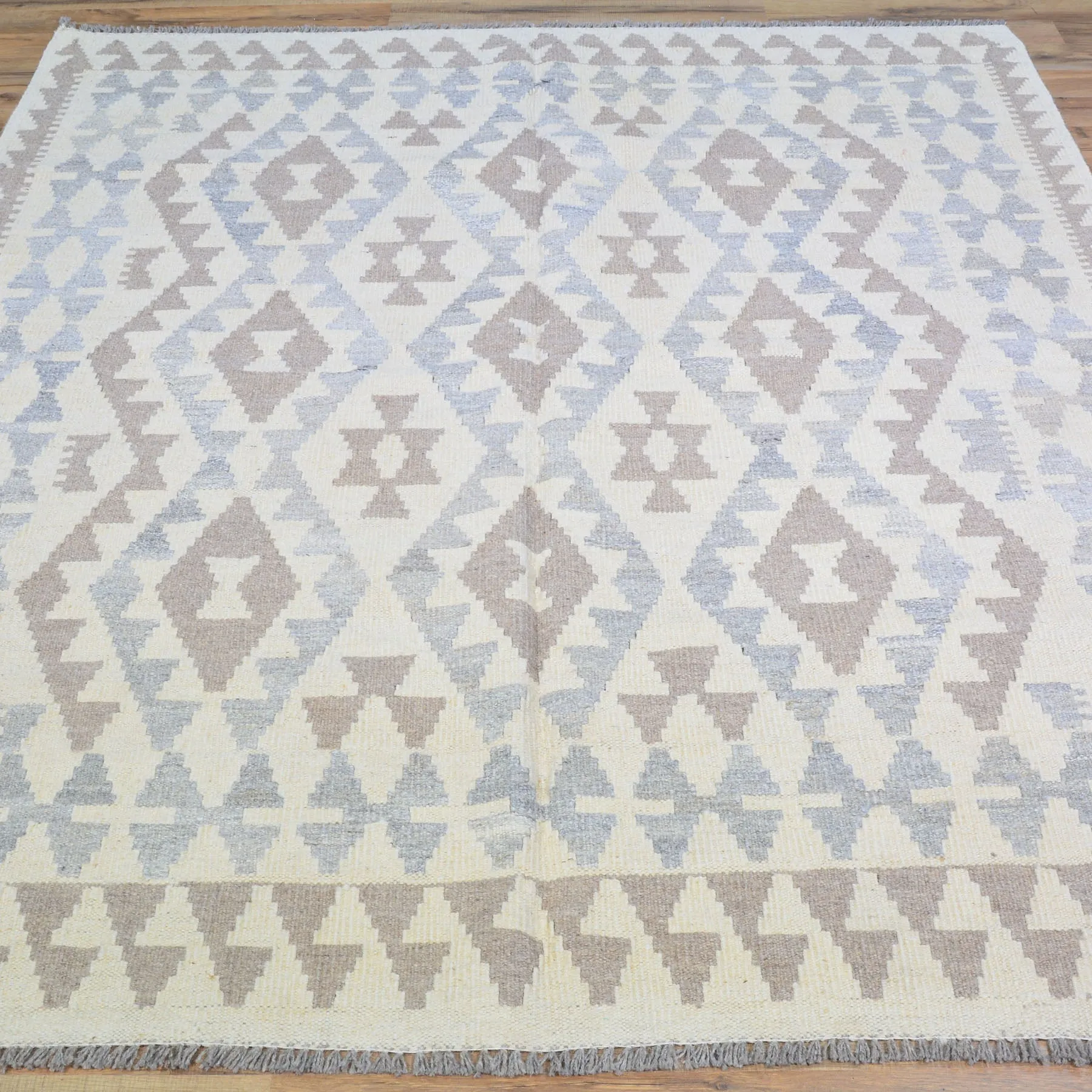 Hand-Woven Reversible Traditional Design Handmade Kilim Rug (Size 5.0 X 6.6) Cwral-10809