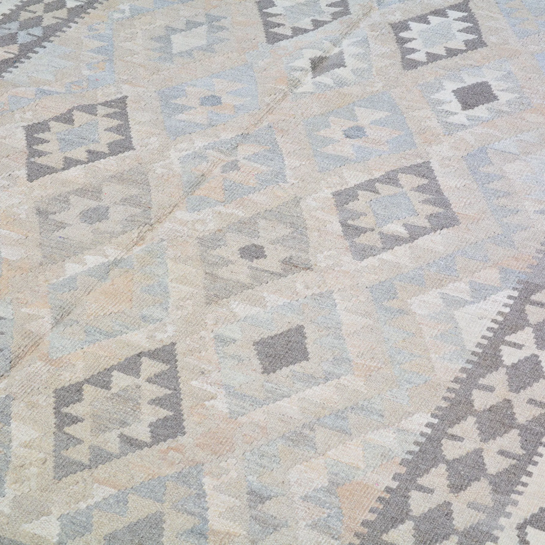Hand-Woven Reversible Traditional Design Handmade Kilim Rug (Size 5.2 X 6.7) Cwral-10806