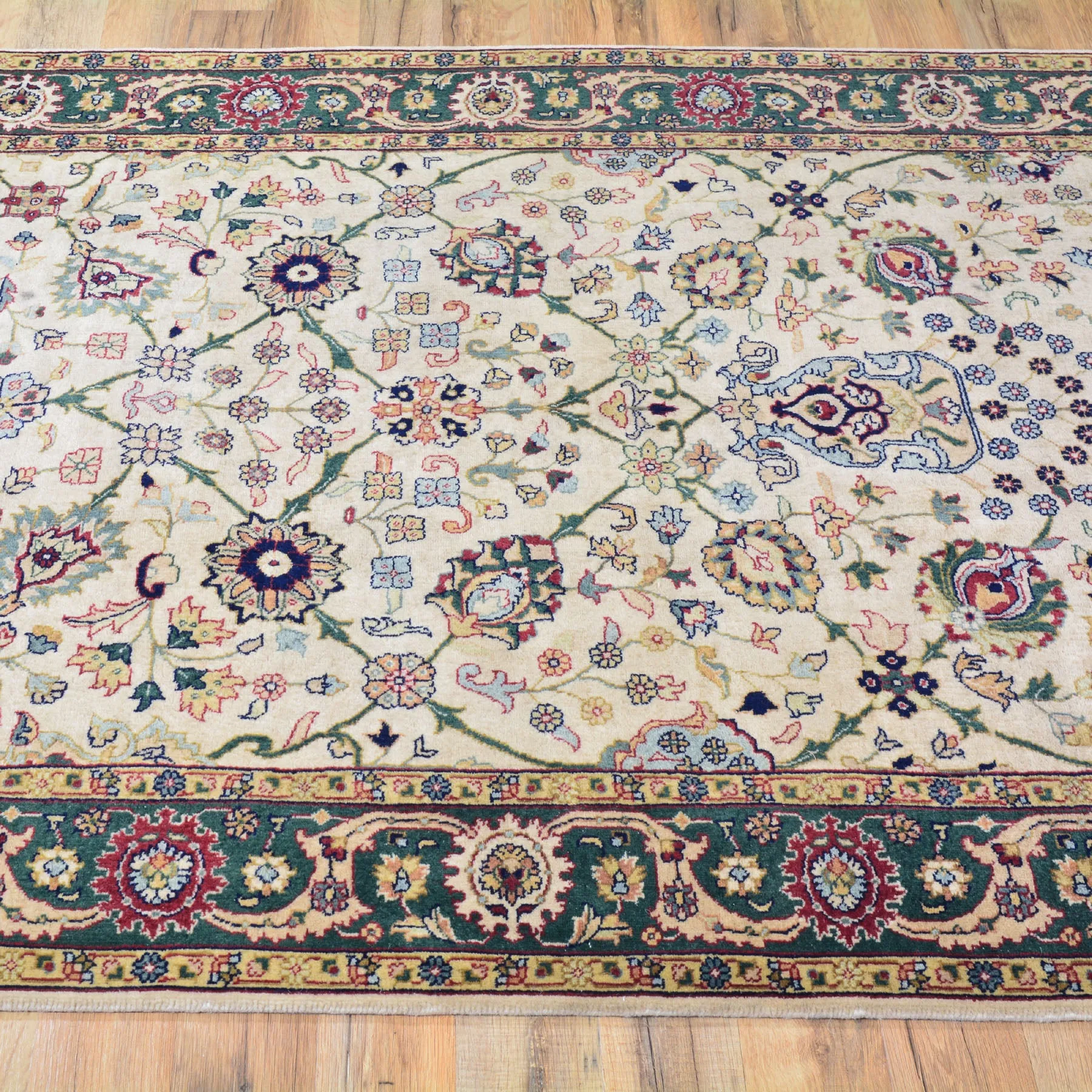 Handmade Traditional Design 100% Wool Wide Runner Rug (Size 4.0 X 15.10) Cwral-6864