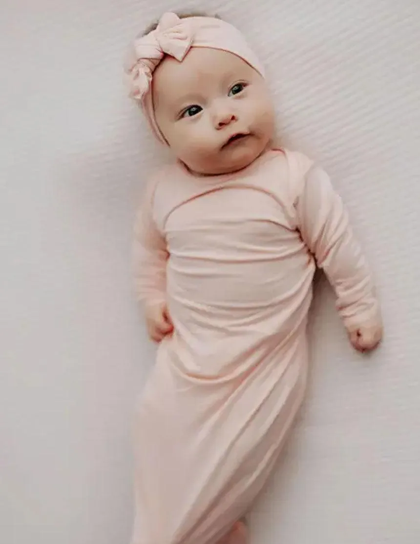 Heavenly Pink Knotted Gown & Bow Set