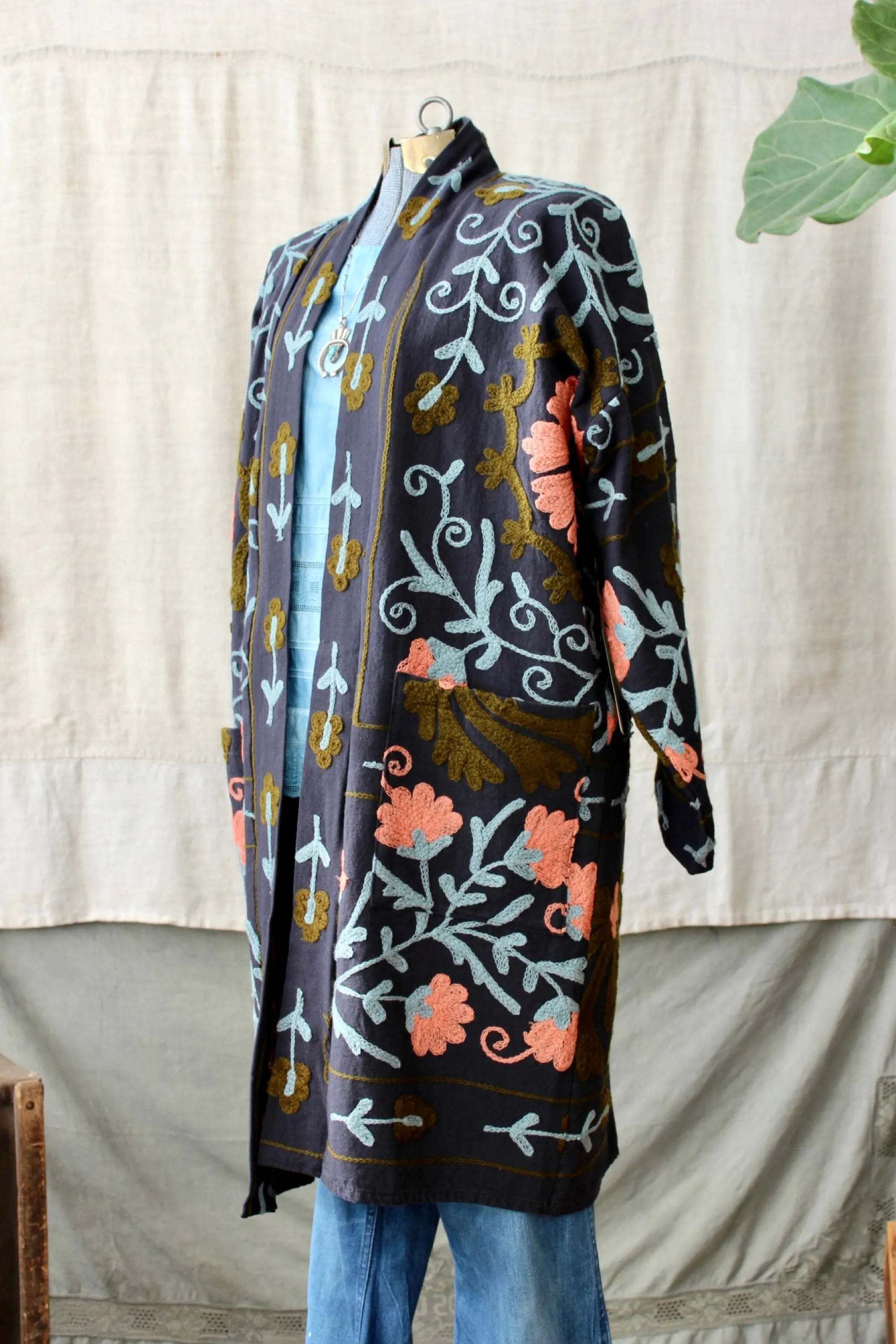 HF169 The Highlands Foundry Navy Suzani Duster