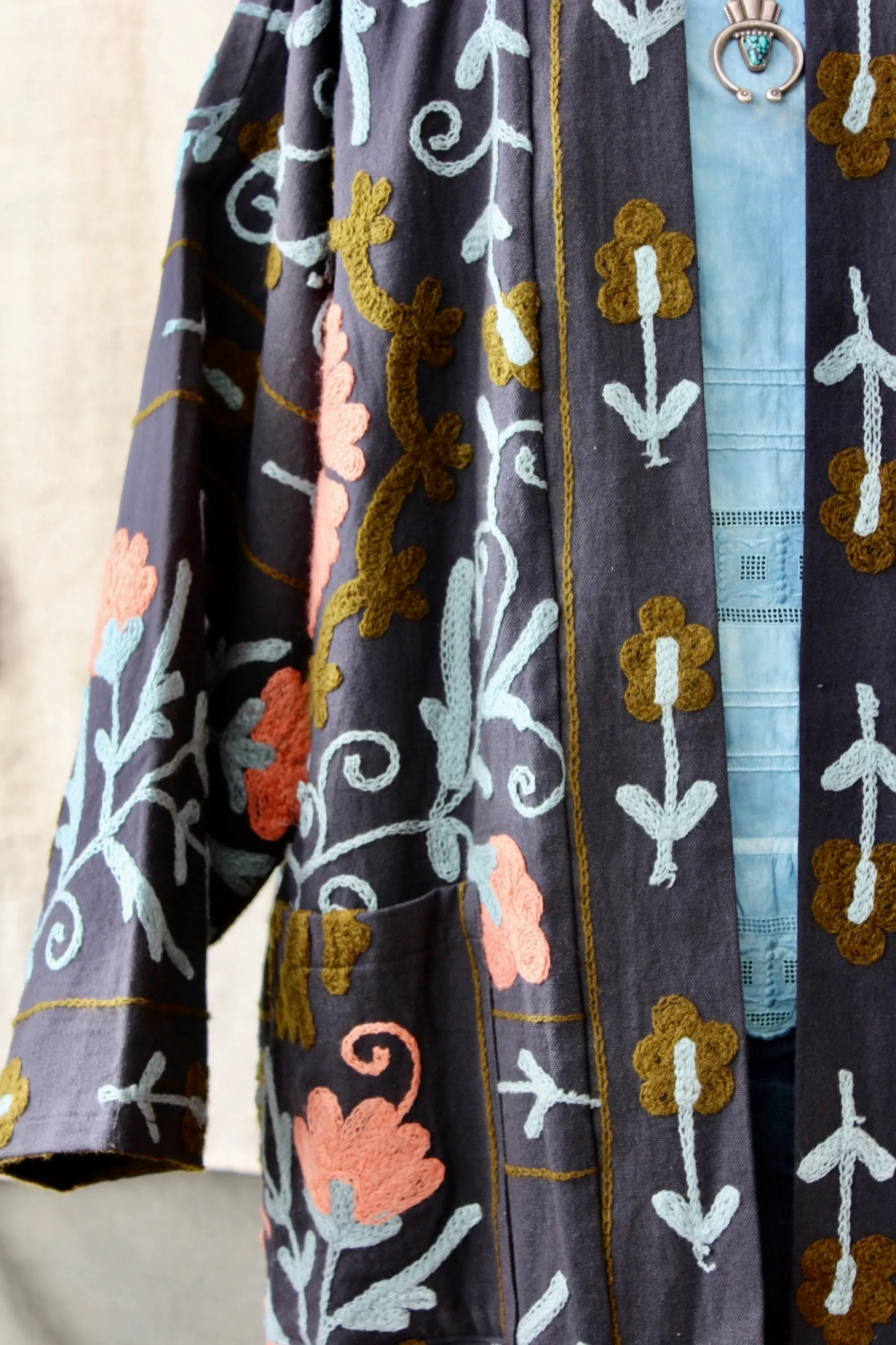 HF169 The Highlands Foundry Navy Suzani Duster