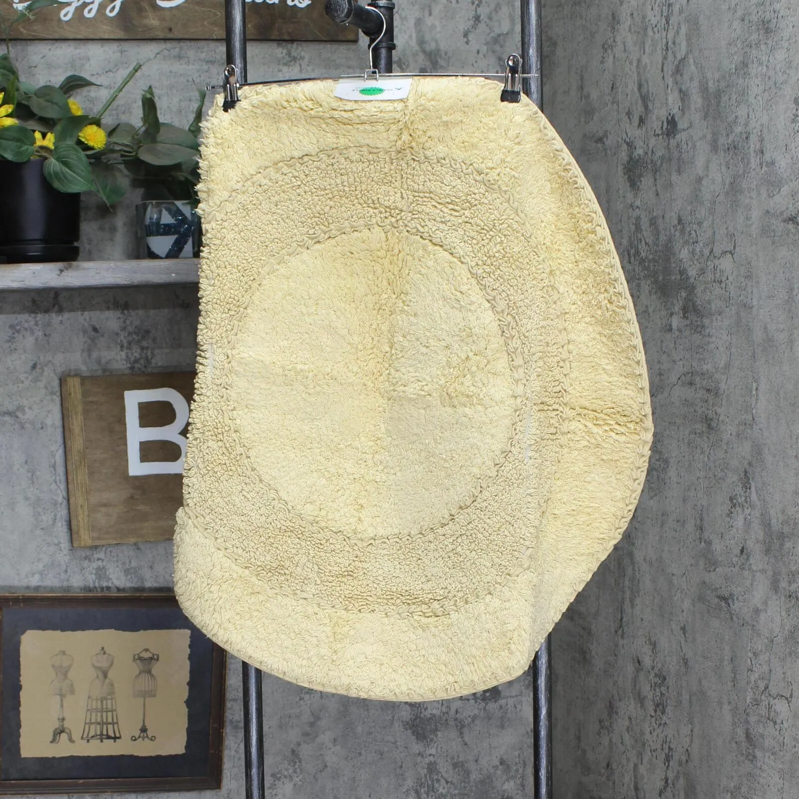 Home Weavers Bloomfield Ruffle Ring Bath Rug 16719ba7a6e445 Yellow 28" Round