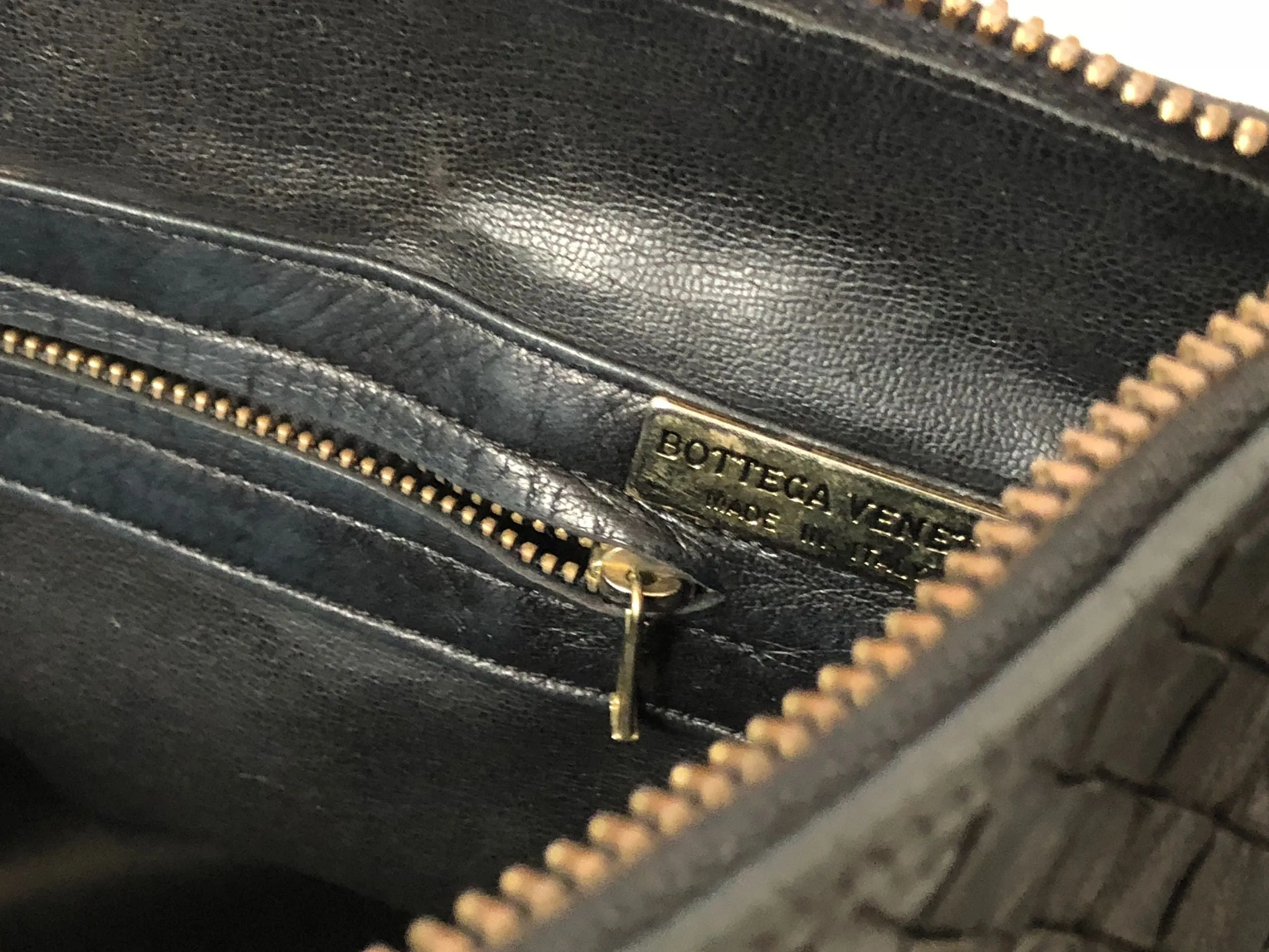 Intrecciato Shoulder / Crossbody Bag