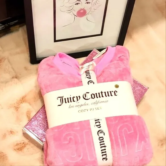 Juicy Couture Cozy Name Logo Velour PJ Set