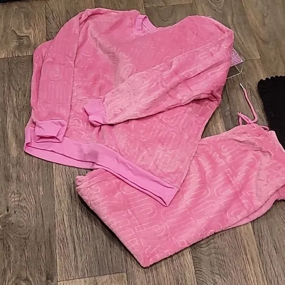 Juicy Couture Cozy Name Logo Velour PJ Set