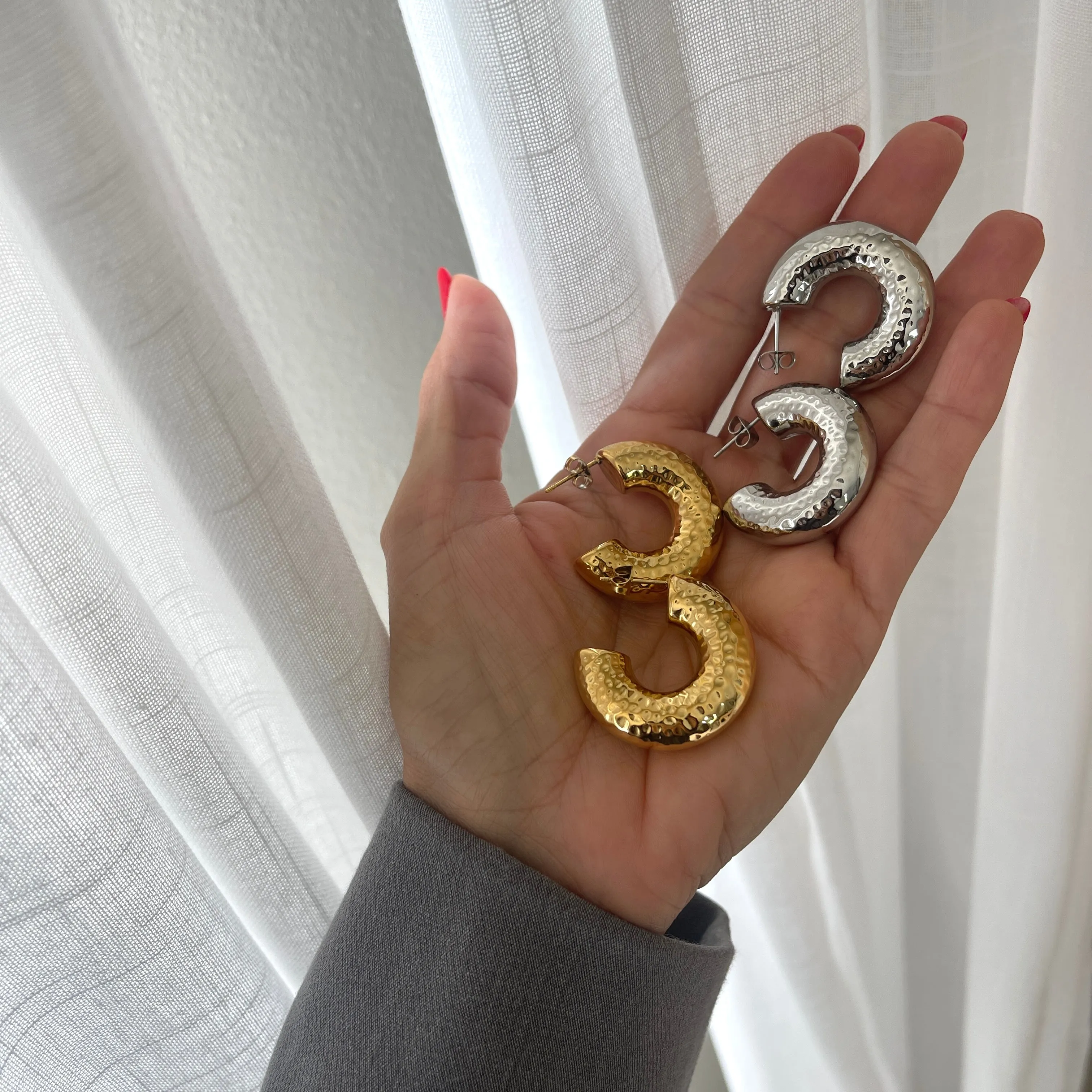 Kat Textured Hoops