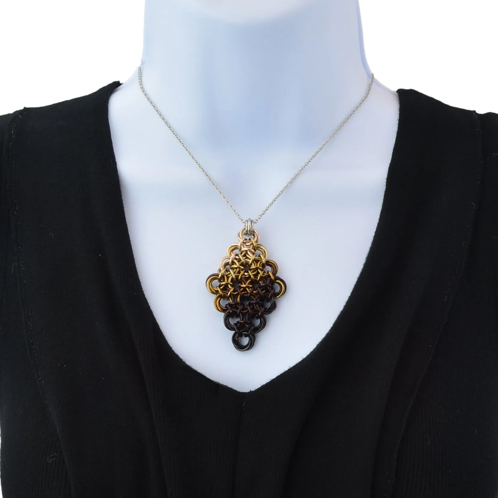 Knotted Diamond - Shades of Brown