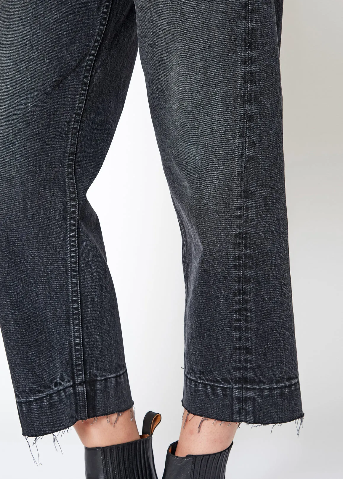 Lou 90's Comfort Crop