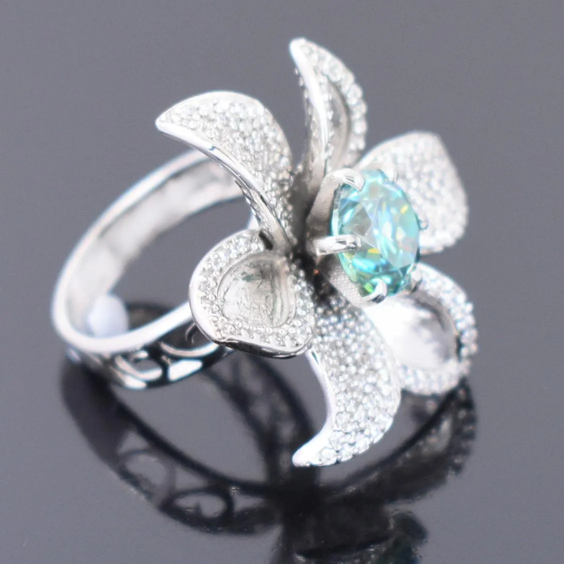 Lovely Blue Diamond Solitaire Ring in 925 Silver. Latest Designer Collection & Great Sparkle! Gift For Wedding/Birthday. 2.80 Ct Certified