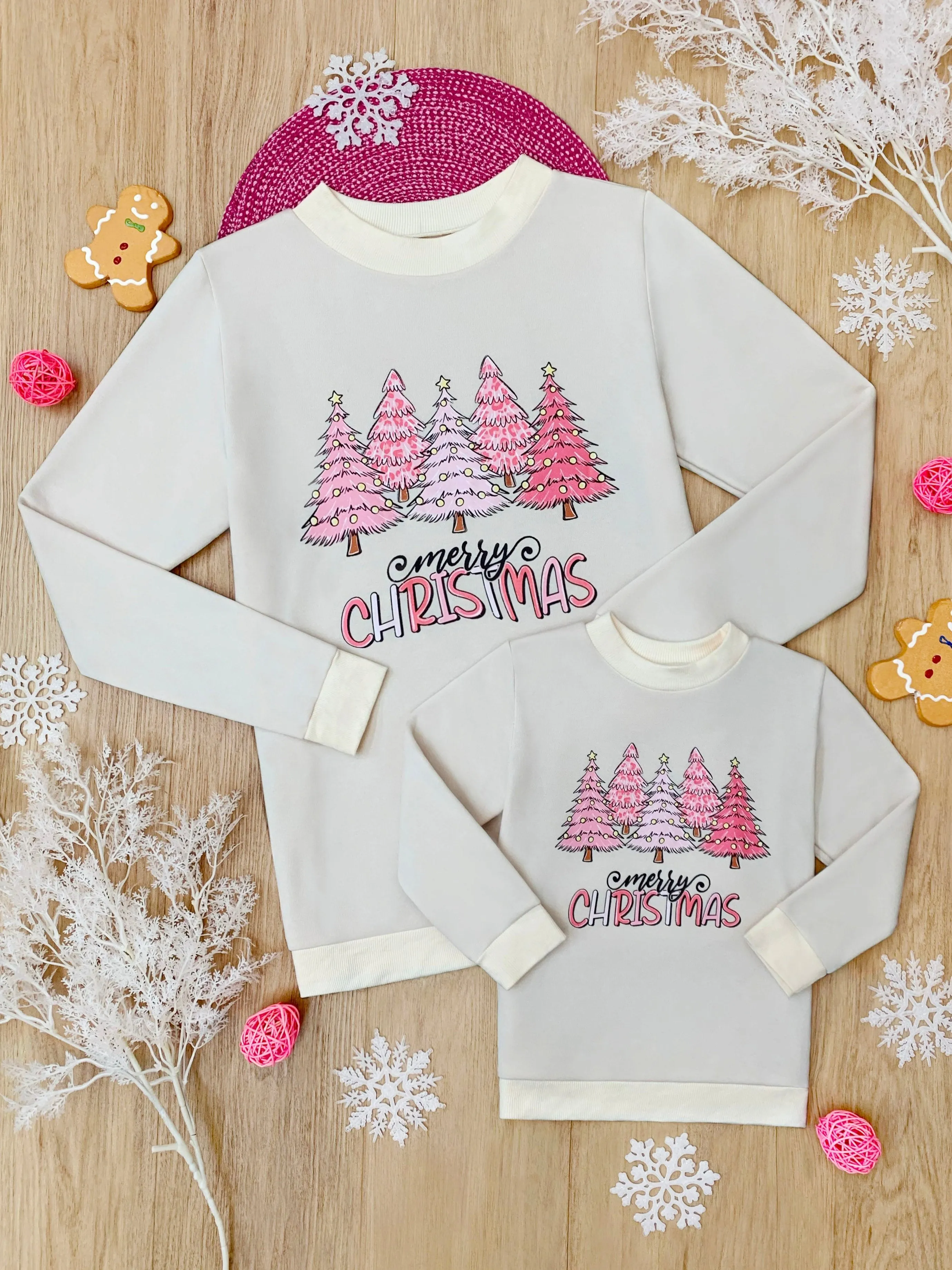 Mommy & Me Merry Christmas Graphic Sweatshirt