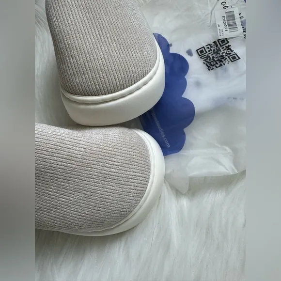 NEW! Cloudies - Cozy Slipper