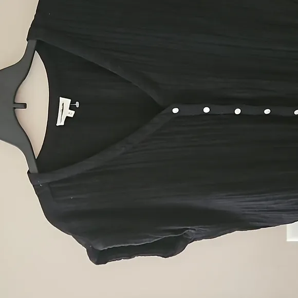 NEW! LOU &amp; GREY Black Triple Cloth V-neck Romper Medium.
