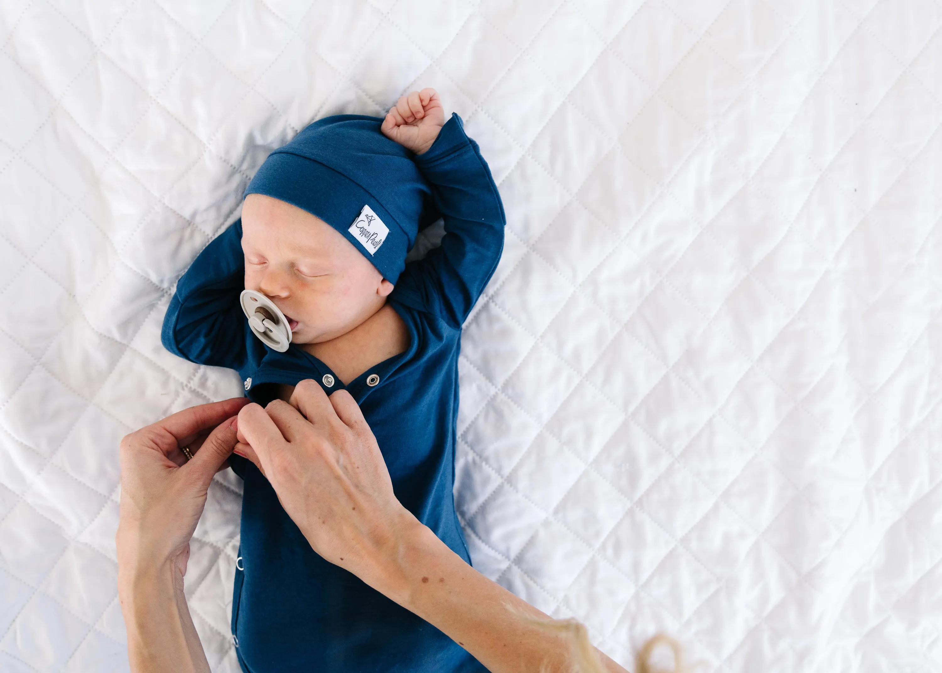 Newborn Knotted Gown - River