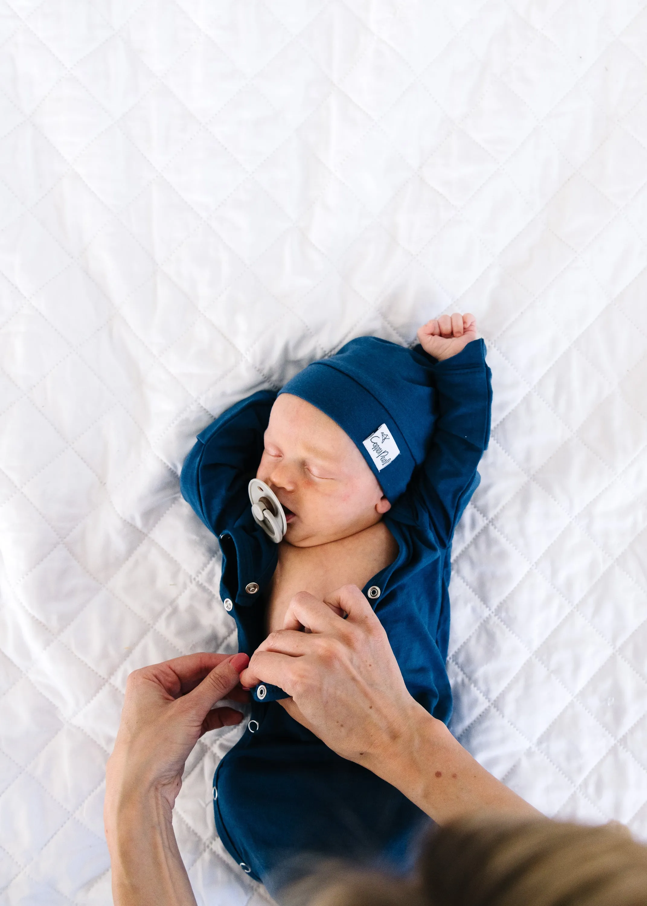 Newborn Knotted Gown - River