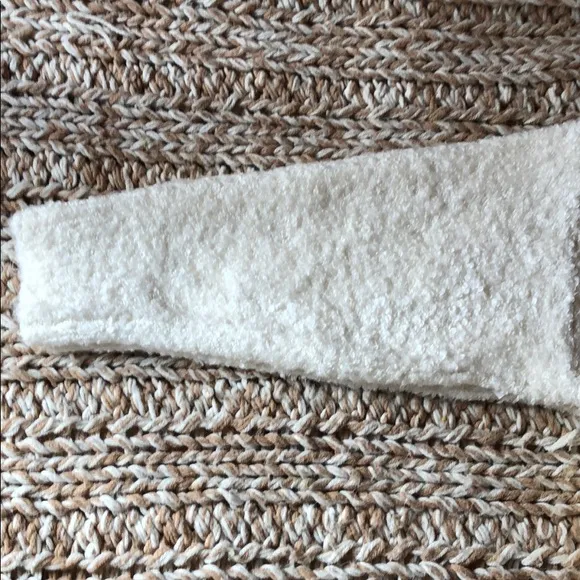 NWOT Long and cozy sweater