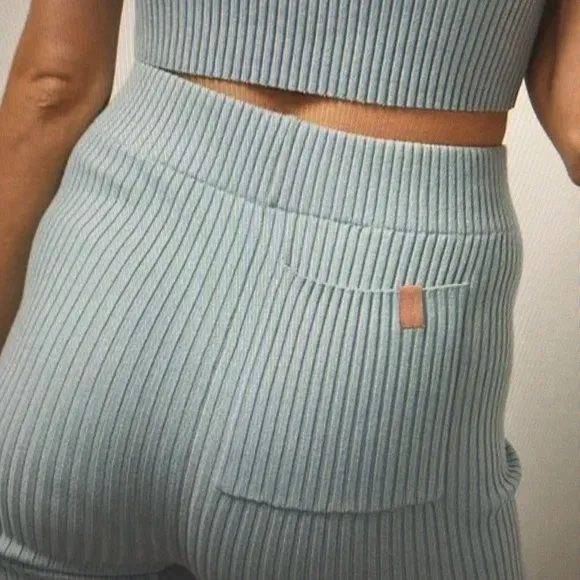 NWT LUNYA Cozy Cotton Silk Ribbed Bike Short. Large
