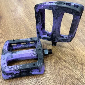 Odyssey Twisted Pro PC Pedals Black / Purple Swirl