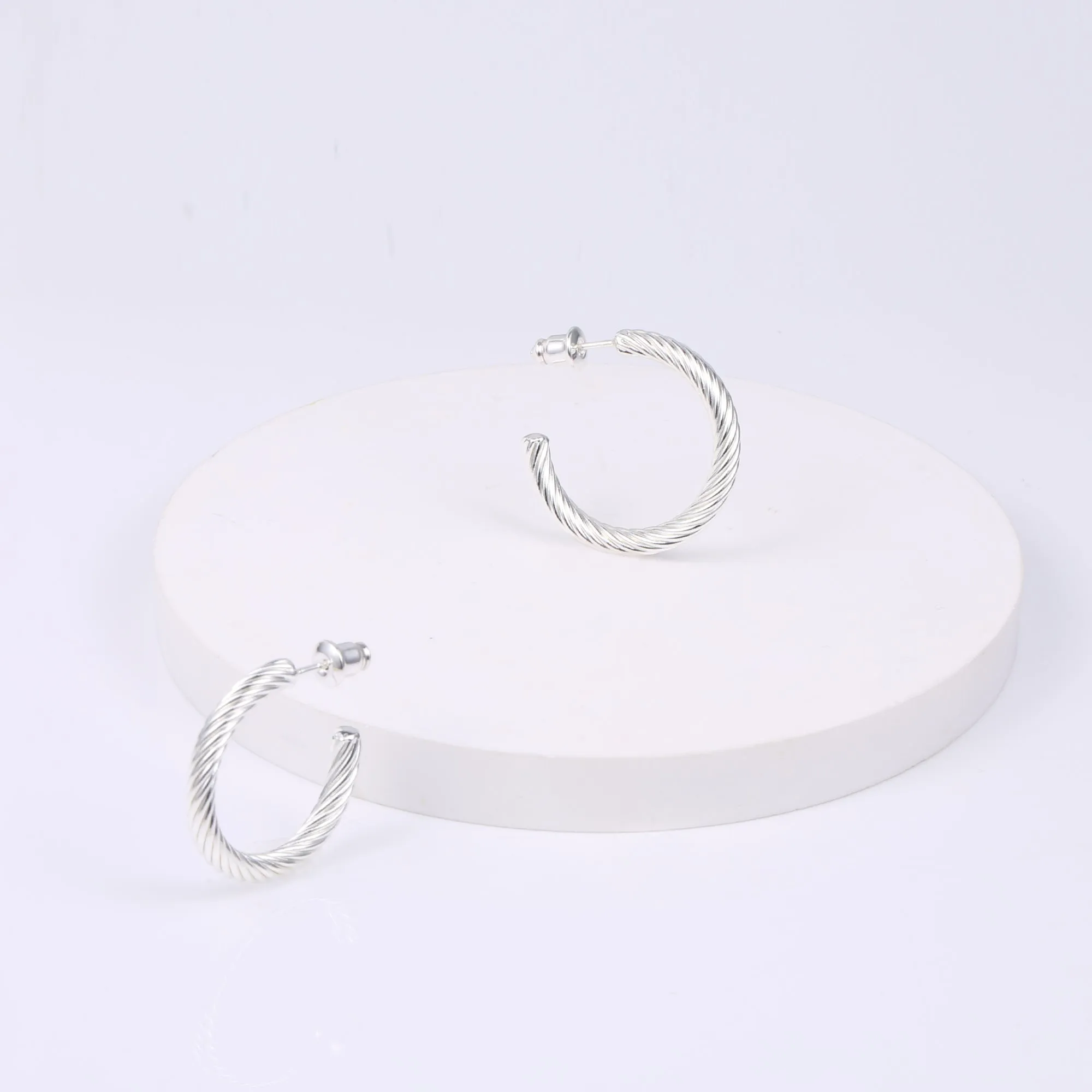 Open Twisted Rope Round Hoop Earrings