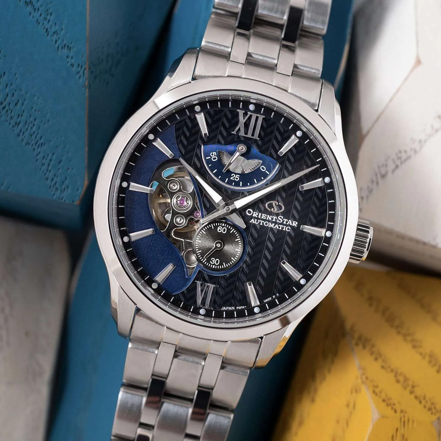 ORIENT STAR CONTEMPORARY COLLECTION LAYERED SKELETON MEN WATCH RK-AV0B03B