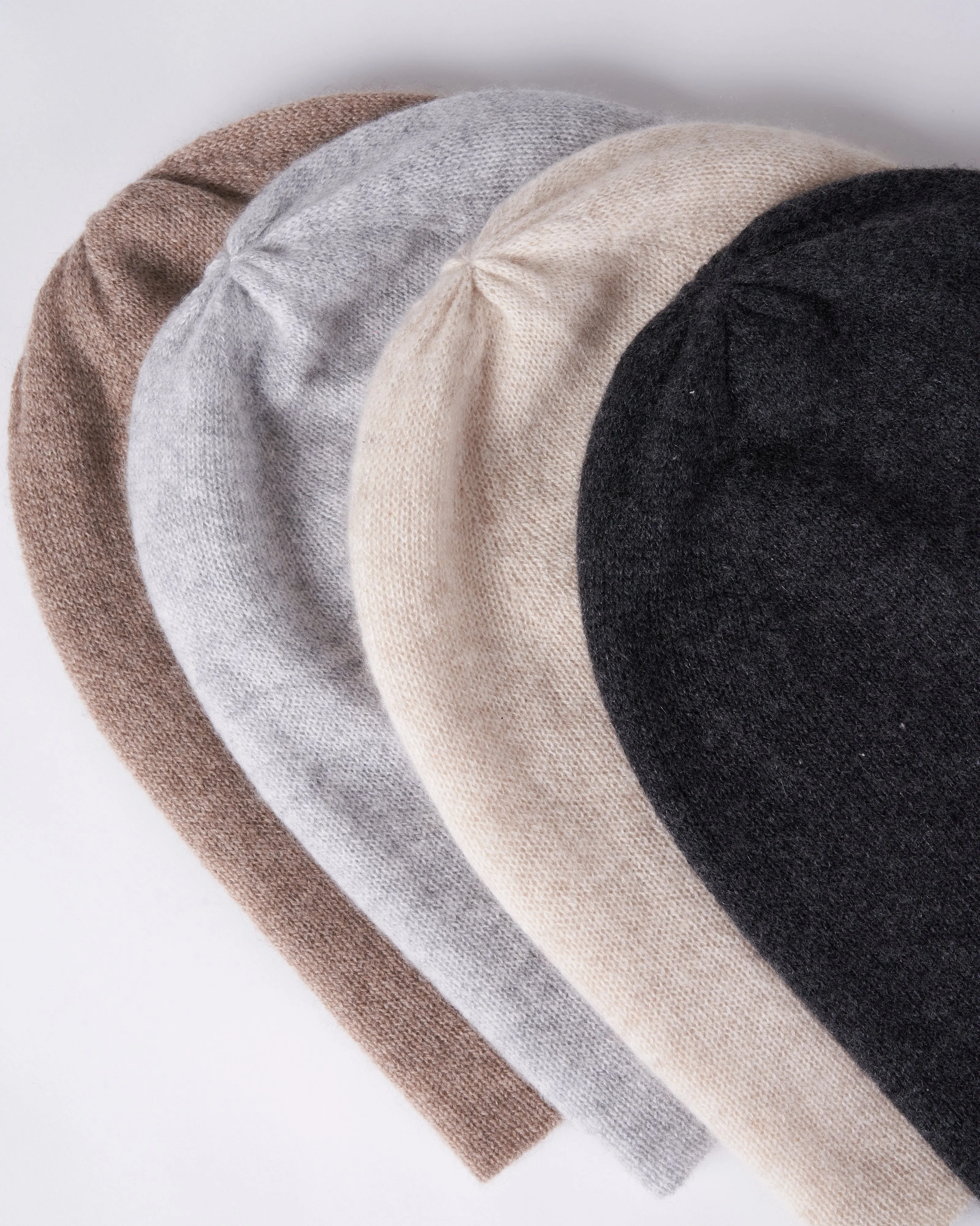 premium cashmere slouchy beanie - charcoal