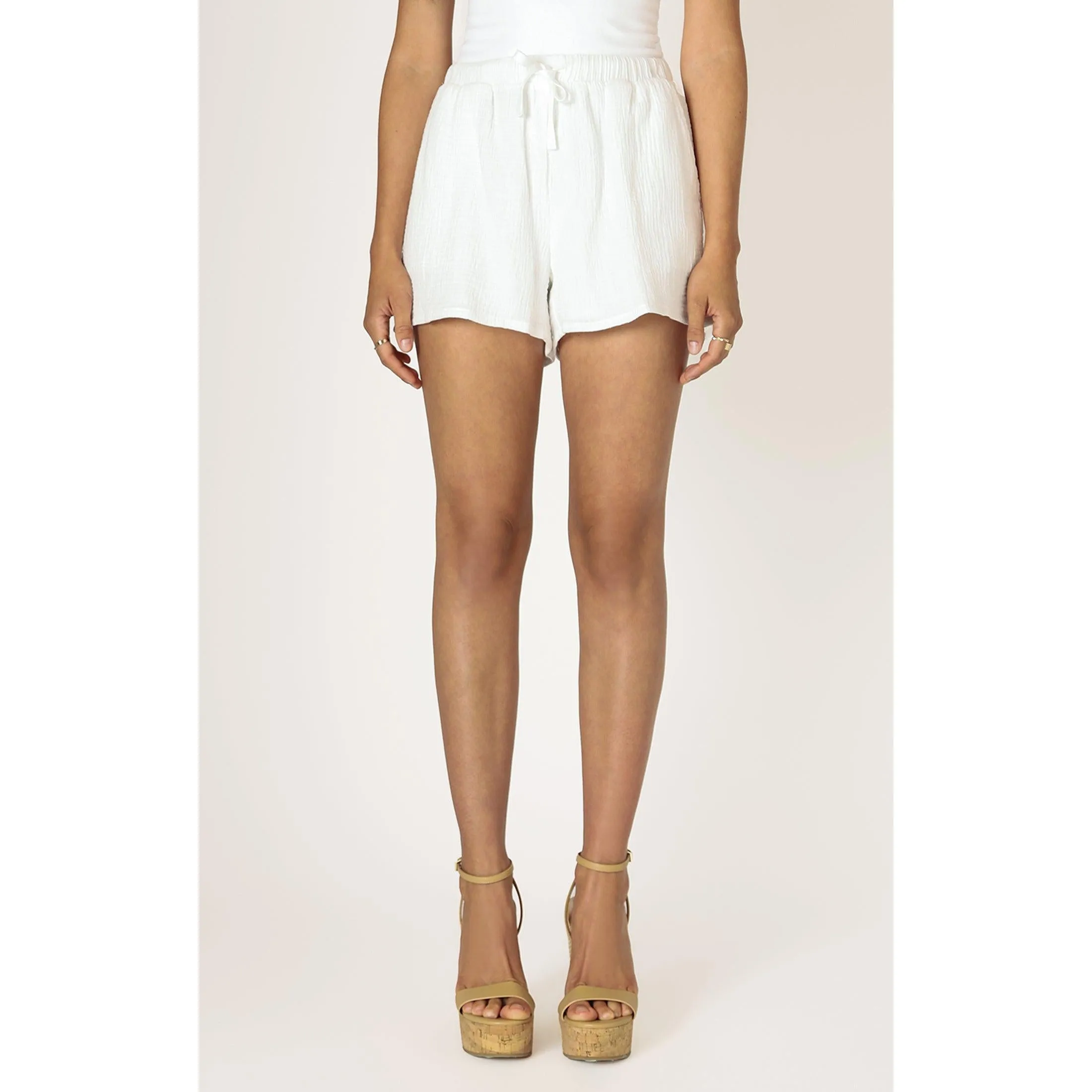 PULL ON TEXTURED SHORT